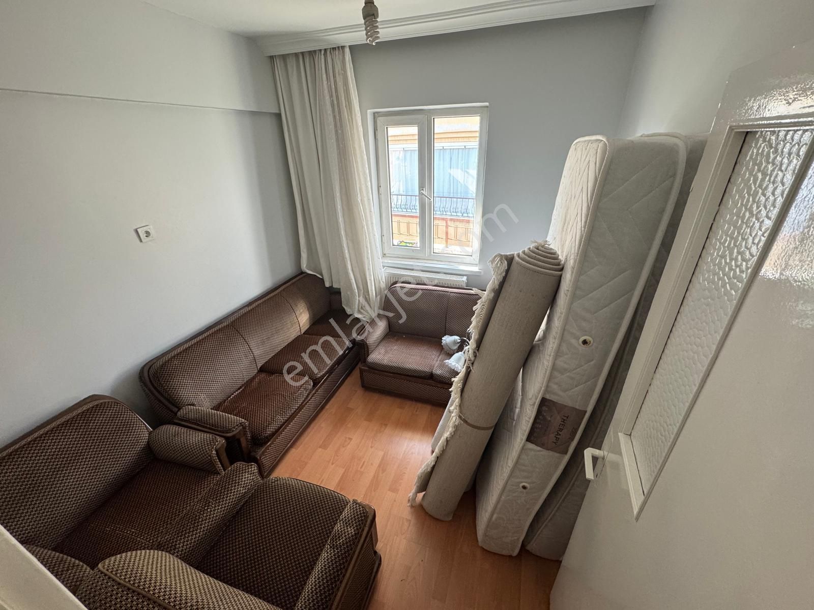 Kuyubaşı Metrosuna 3.dk Mesafede 3+1 Ön Cephe Eşyalı Merkezde - Görsel 15