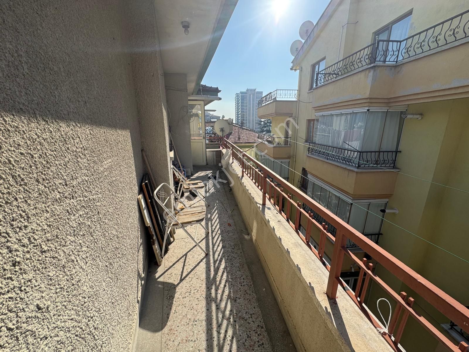 Kuyubaşı Metrosuna 3.dk Mesafede 3+1 Ön Cephe Eşyalı Merkezde - Görsel 11