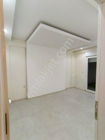 Kuşadasında Site İçinde 3+1 Bahçeli Satılık Daire - Görsel 19