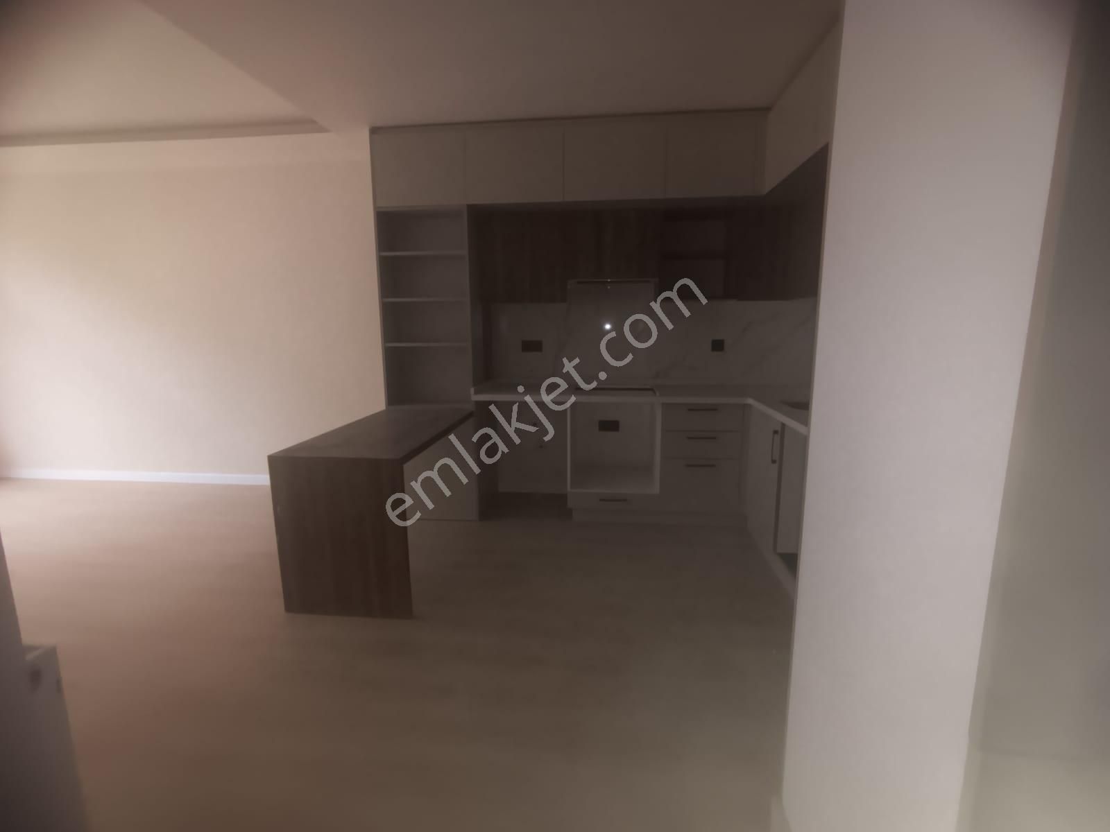 Bağlıca'da Yatay Mimari 1+1 Büyük Tip Satılık Daire - Görsel 12