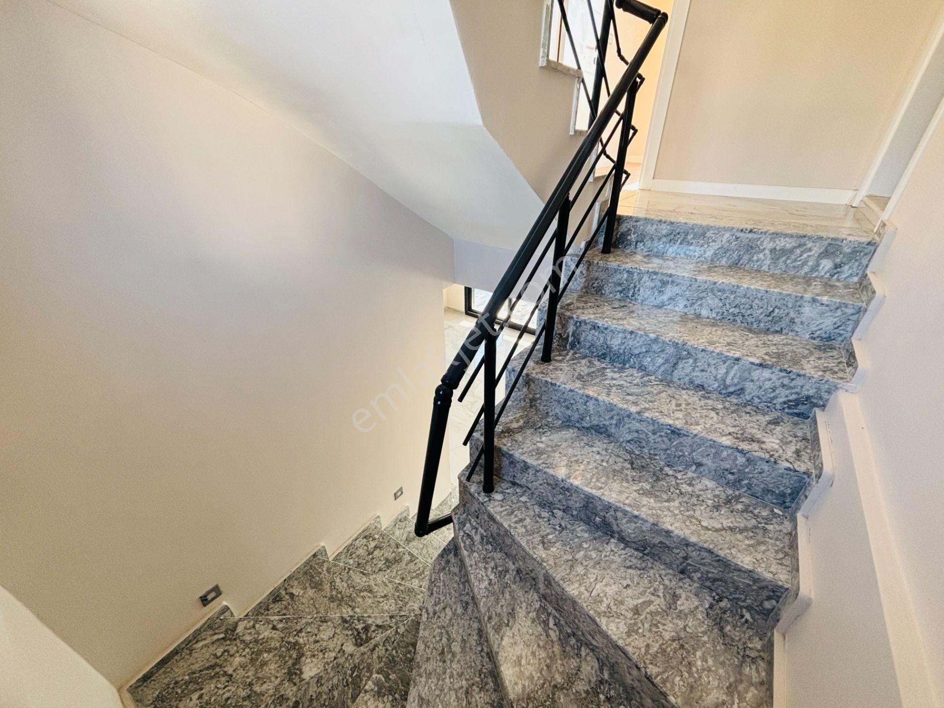 İzmir Seferihiasar Payamlı Mahallesi’nde 3+1 Ebeveyn Banyolu Müstakil Dubleks Yazlık Villa - Görsel 18