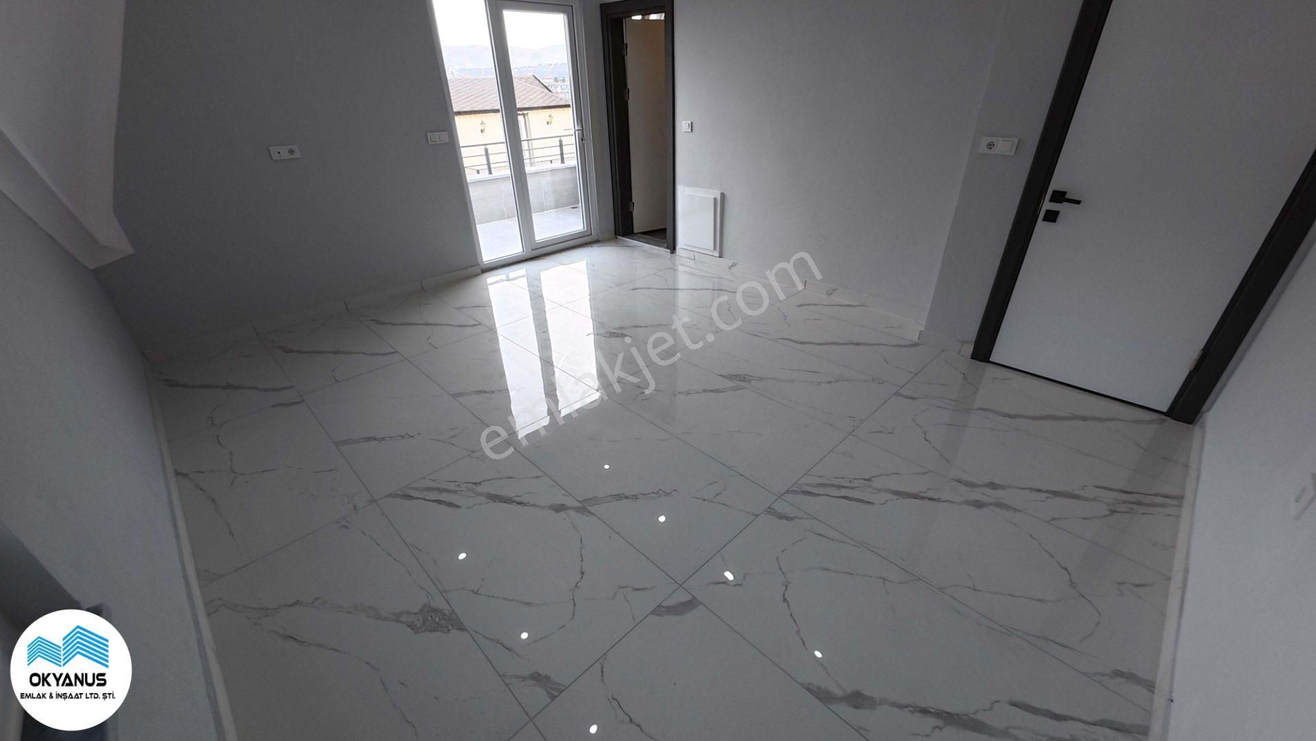 Kocaali De Denize 100 Adım | Manzaralı Ön Cephe Geniş Bahçeli 3+1 Villa - Görsel 32