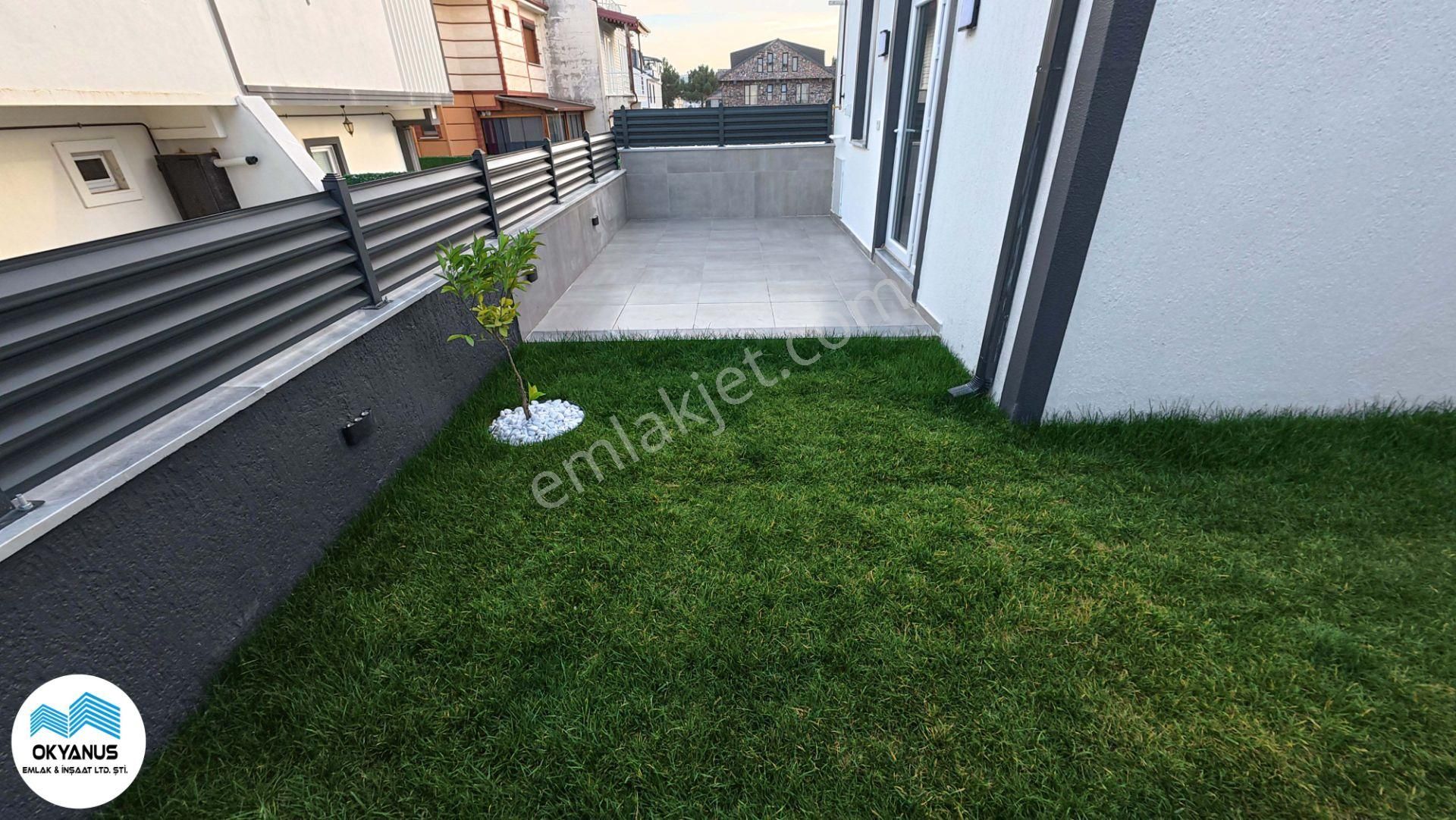 Kocaali De Denize 100 Adım | Manzaralı Ön Cephe Geniş Bahçeli 3+1 Villa - Görsel 9