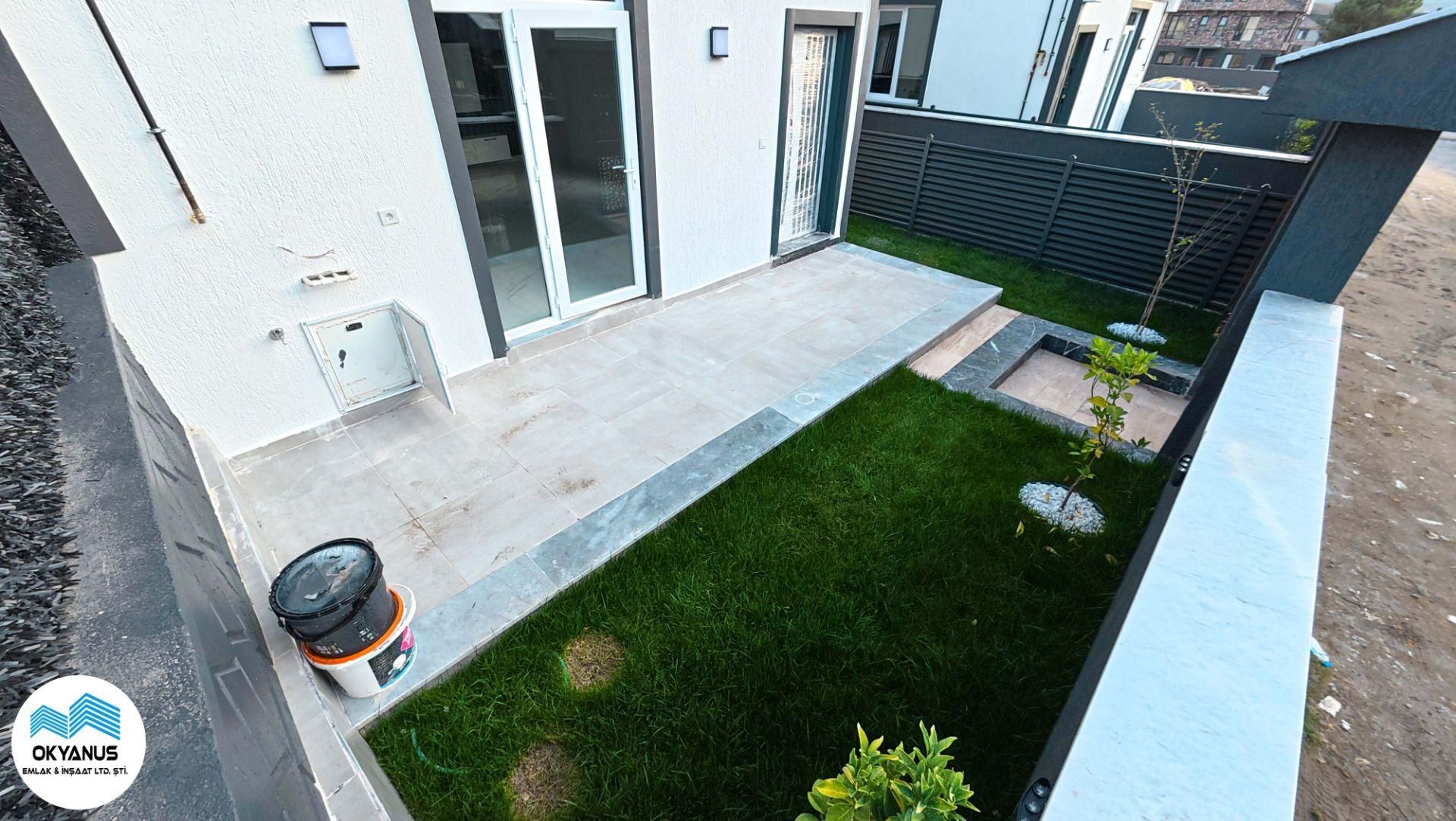 Kocaali De Denize 100 Adım | Manzaralı Ön Cephe Geniş Bahçeli 3+1 Villa - Görsel 3