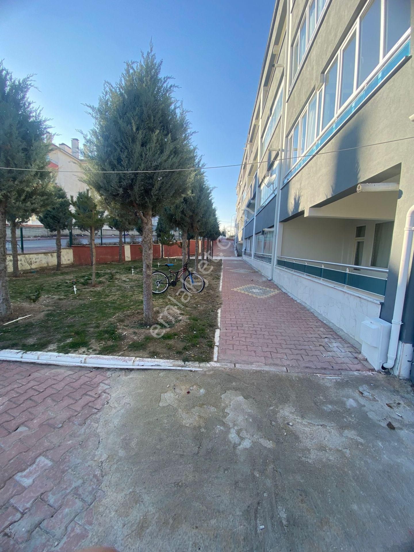 Kosova Mah Kiralık 1+1 Eşyalı Kiralık Daire Servis Güzergahı Üzerinde Anıl Emlak Gayrimenkul Den - Görsel 20