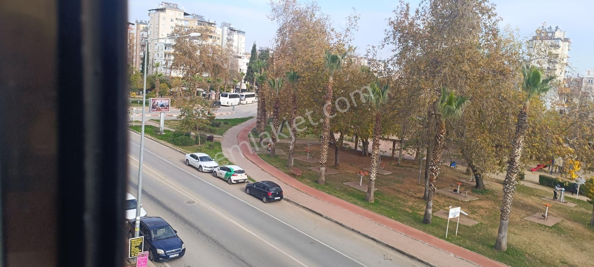 Bayındırda 3+1 135m2 Klimalı Eşyalı Cadde Üzeri Ara Kat - Görsel 18