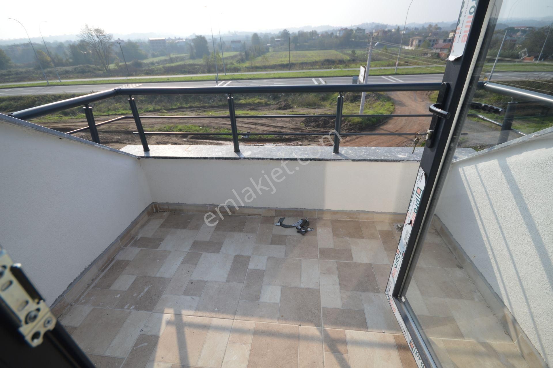 Kocaali De Sahile 100 Adım | Fırsat Fiyatlı 3 Katlı Tripleks Villa - Görsel 21