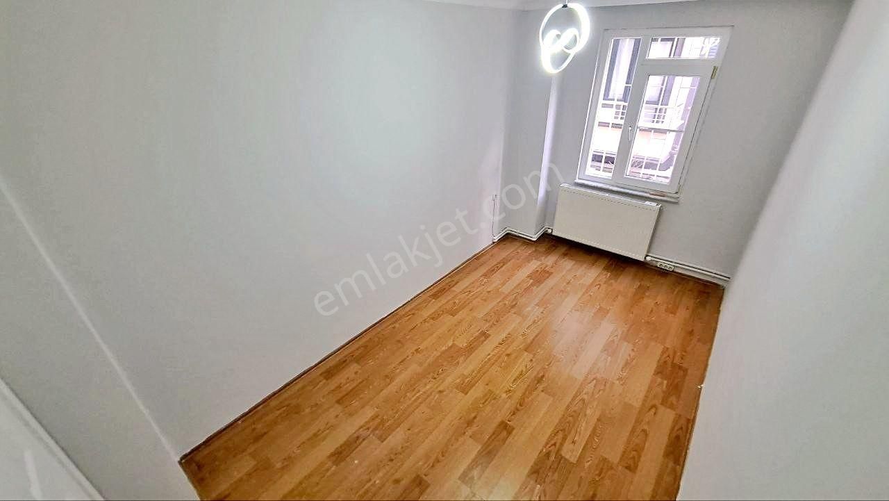 Akçay Altınkum'da 2+1 Kombili Giriş Kat Merkezde Satılık Daire - Görsel 9