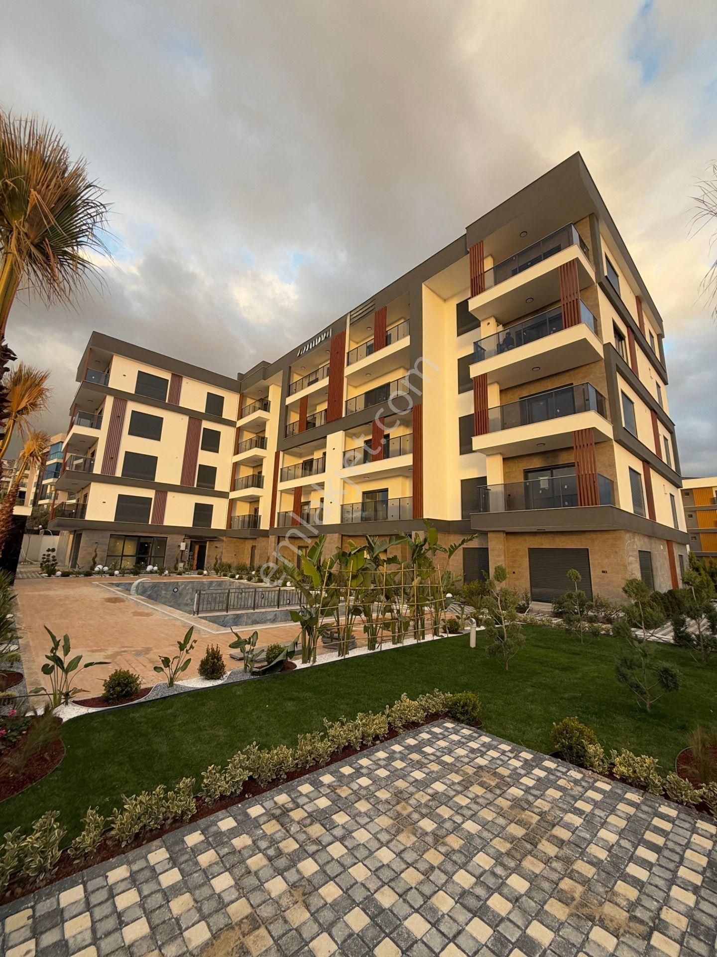 Havuzlu Sitede Ebeveyn Banyolu 2+1 Sıfır Daire - Görsel 3