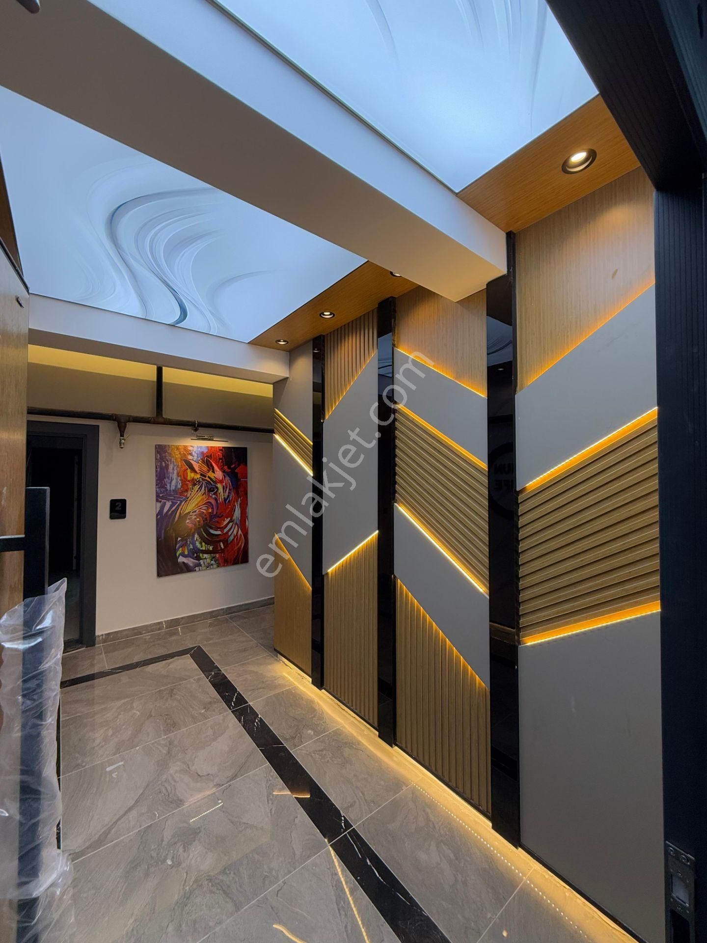 Havuzlu Sitede Ebeveyn Banyolu 2+1 Sıfır Daire - Görsel 14