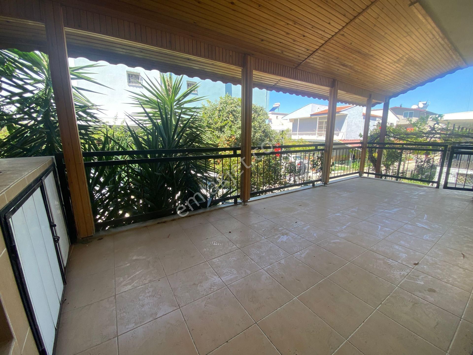 Nazilli Pazarı Bölgesi Bakımlı 4+1 Yazlık - Görsel 2