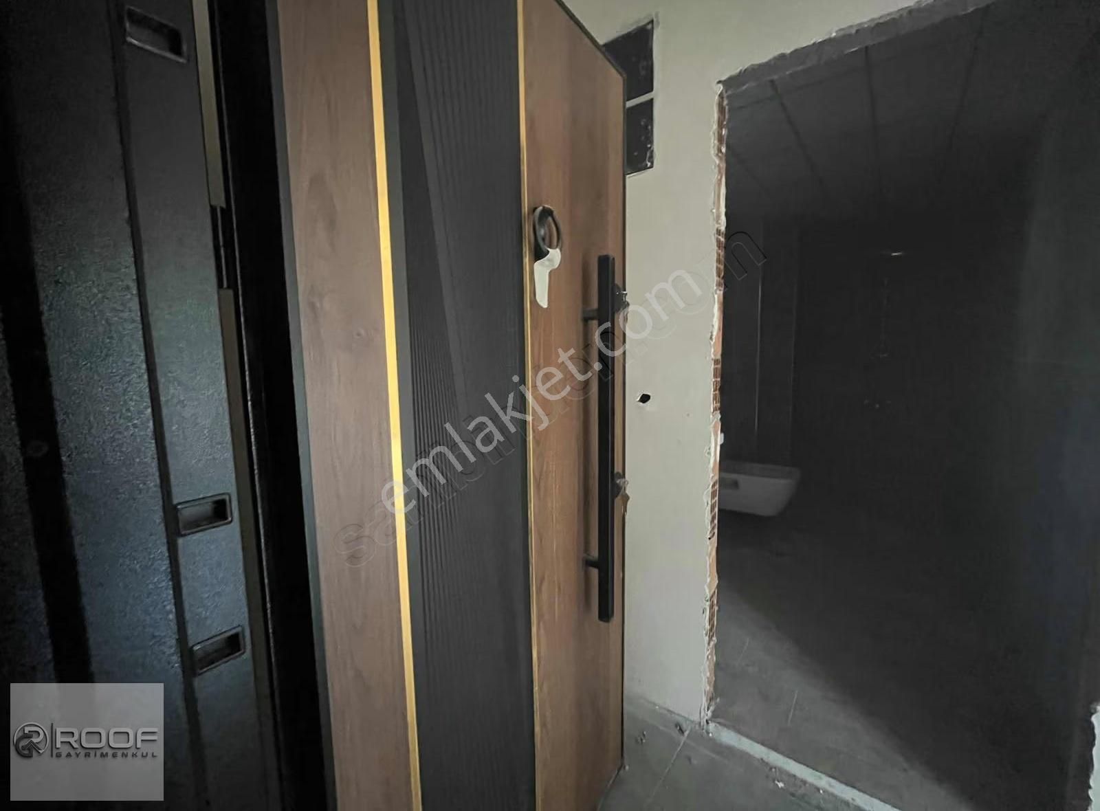 Roof Gayrimenkul'den Çamlıcada Cadde Yanı 2+0 | Fırsat Daire