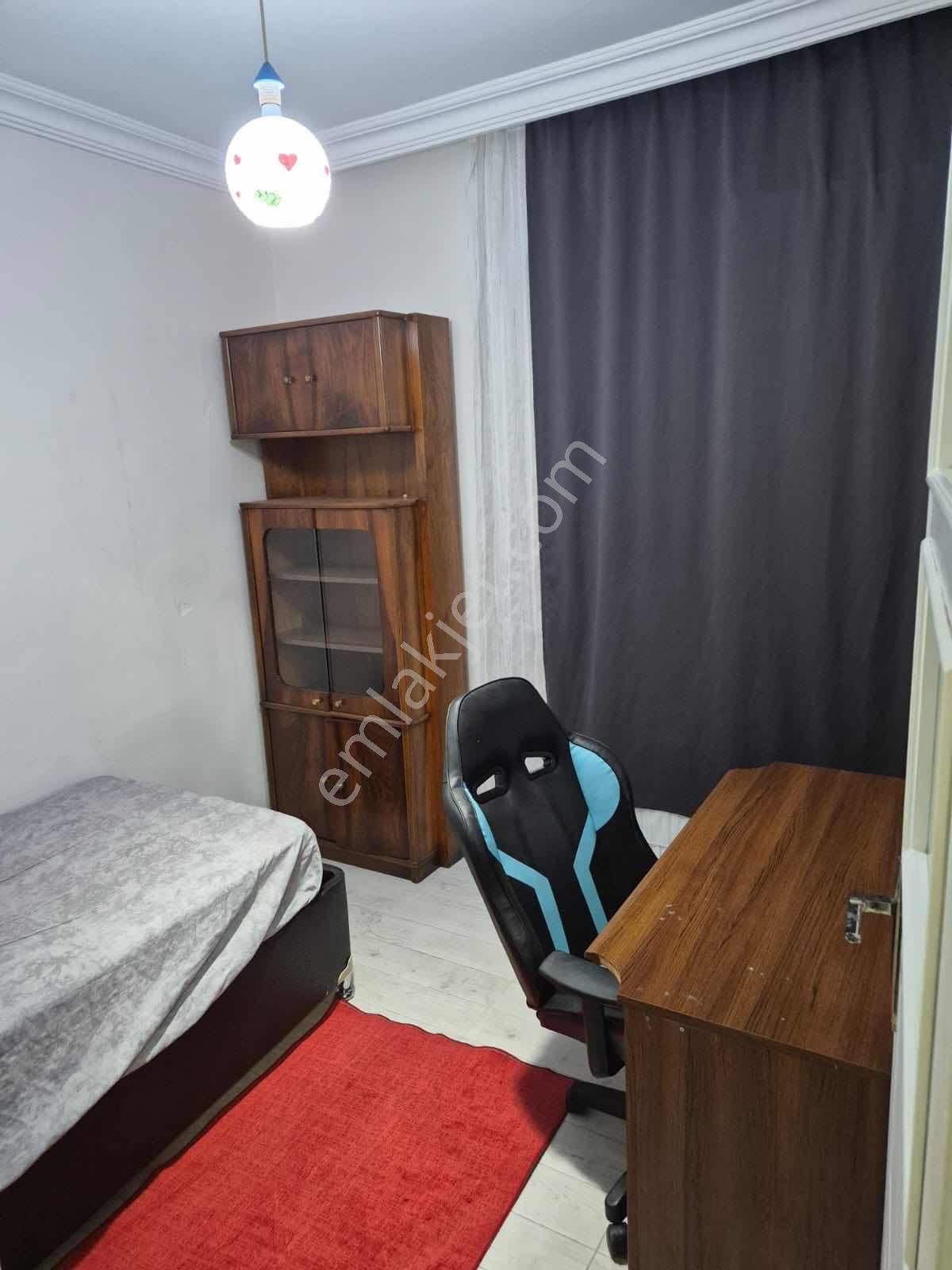 Karabağlar Metin Oktay Mah. 3+1 Kış Bahçeli Eşyalı Lüx Daire - Görsel 2