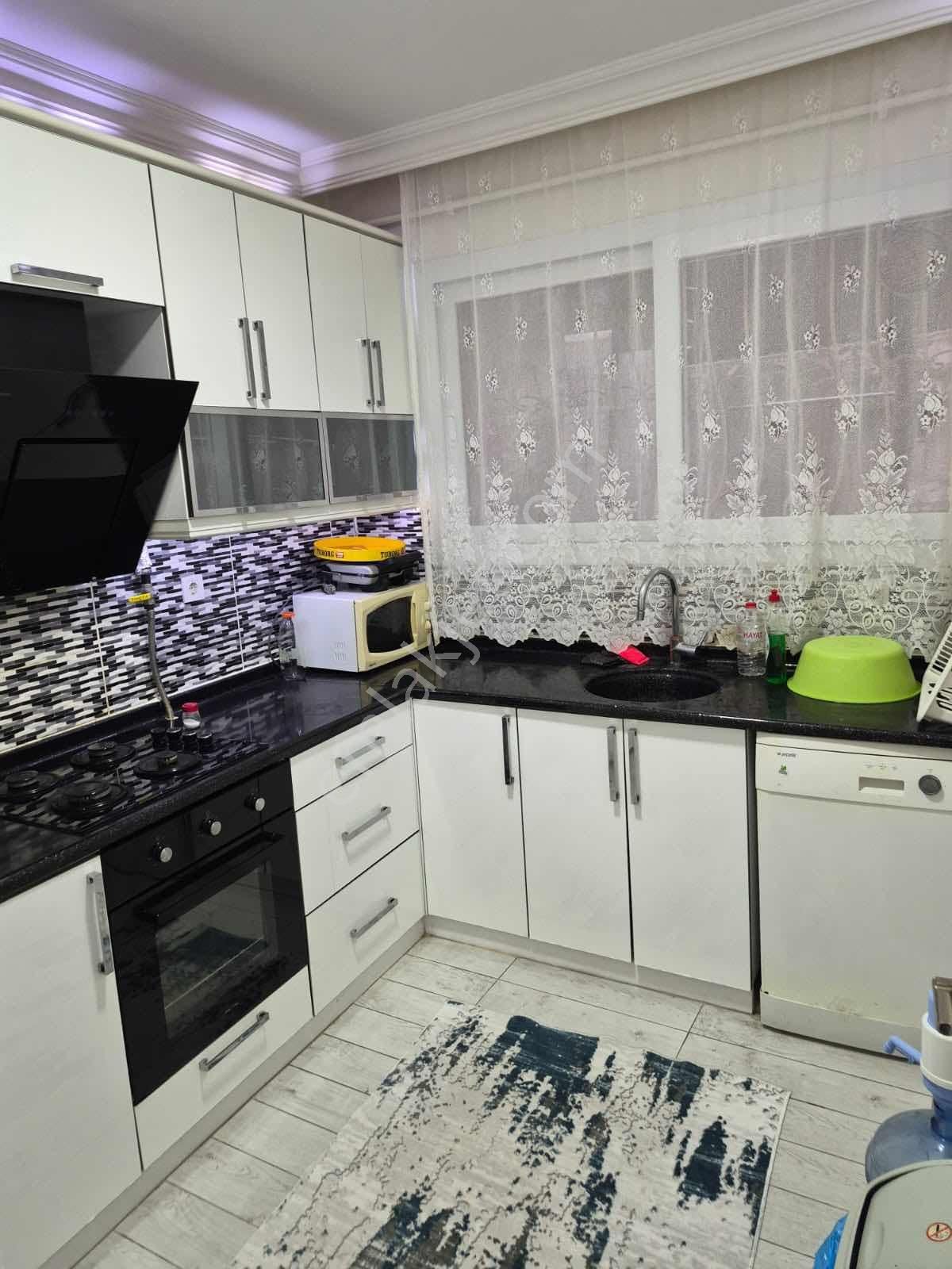 Karabağlar Metin Oktay Mah. 3+1 Kış Bahçeli Eşyalı Lüx Daire - Görsel 18