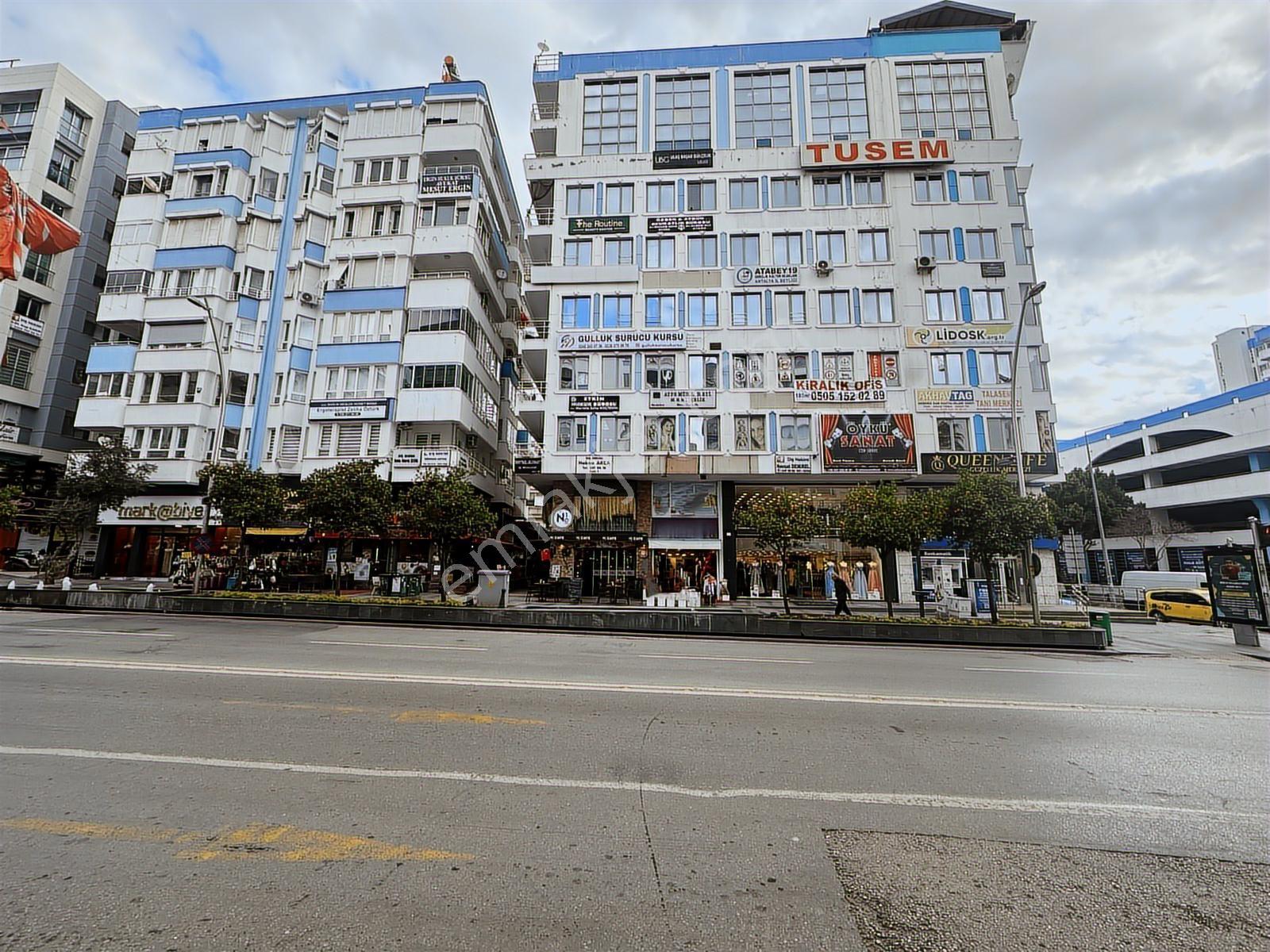 Güllük Caddesi'ne Full Cephe Emsalsiz Yatırımlık 320 M2 Dükkan - Görsel 16