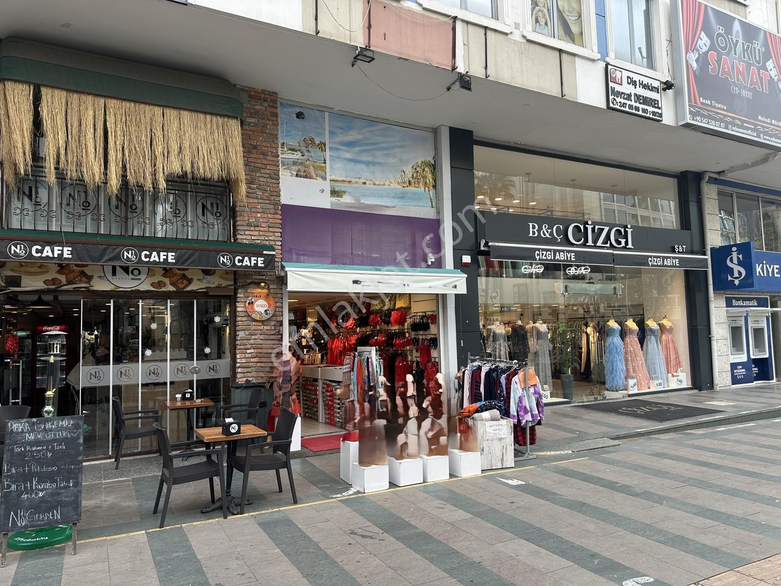 Güllük Caddesi'ne Full Cephe Emsalsiz Yatırımlık 320 M2 Dükkan - Görsel 2