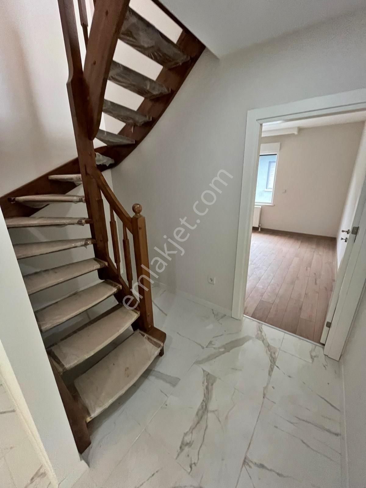 Yatırım'dan Küçükyalı Çınar Sahilde Deniz Manzaralı 4+1 Dubleks - Görsel 9