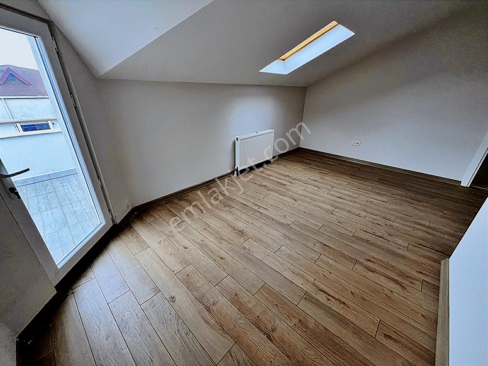 Yatırım'dan Küçükyalı Çınar Sahilde Deniz Manzaralı 4+1 Dubleks - Görsel 3