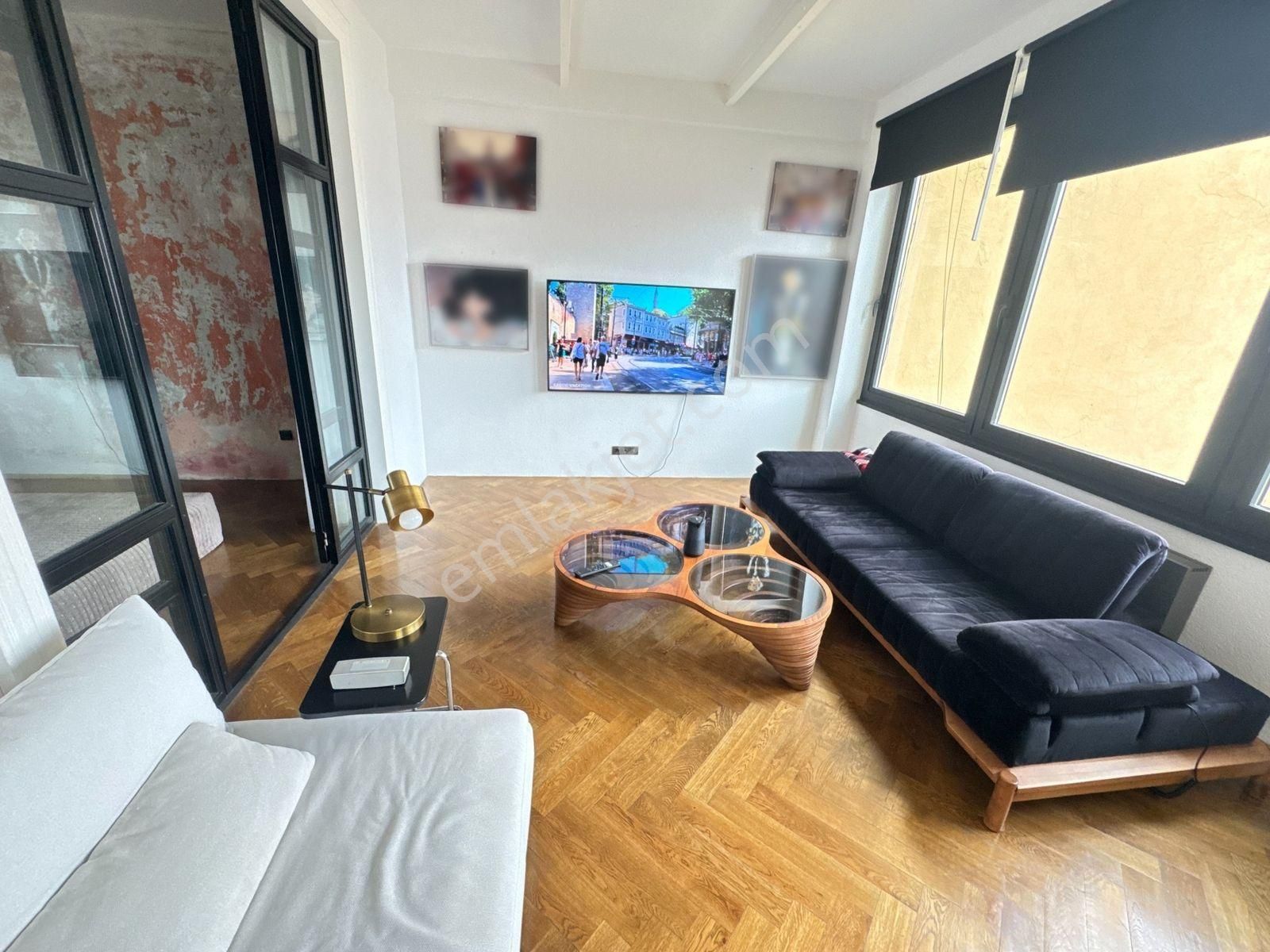 Beşiktaş'ta Deniz Manzaralı Özel Tasarım Satılık 2+1 Daire - Görsel 8