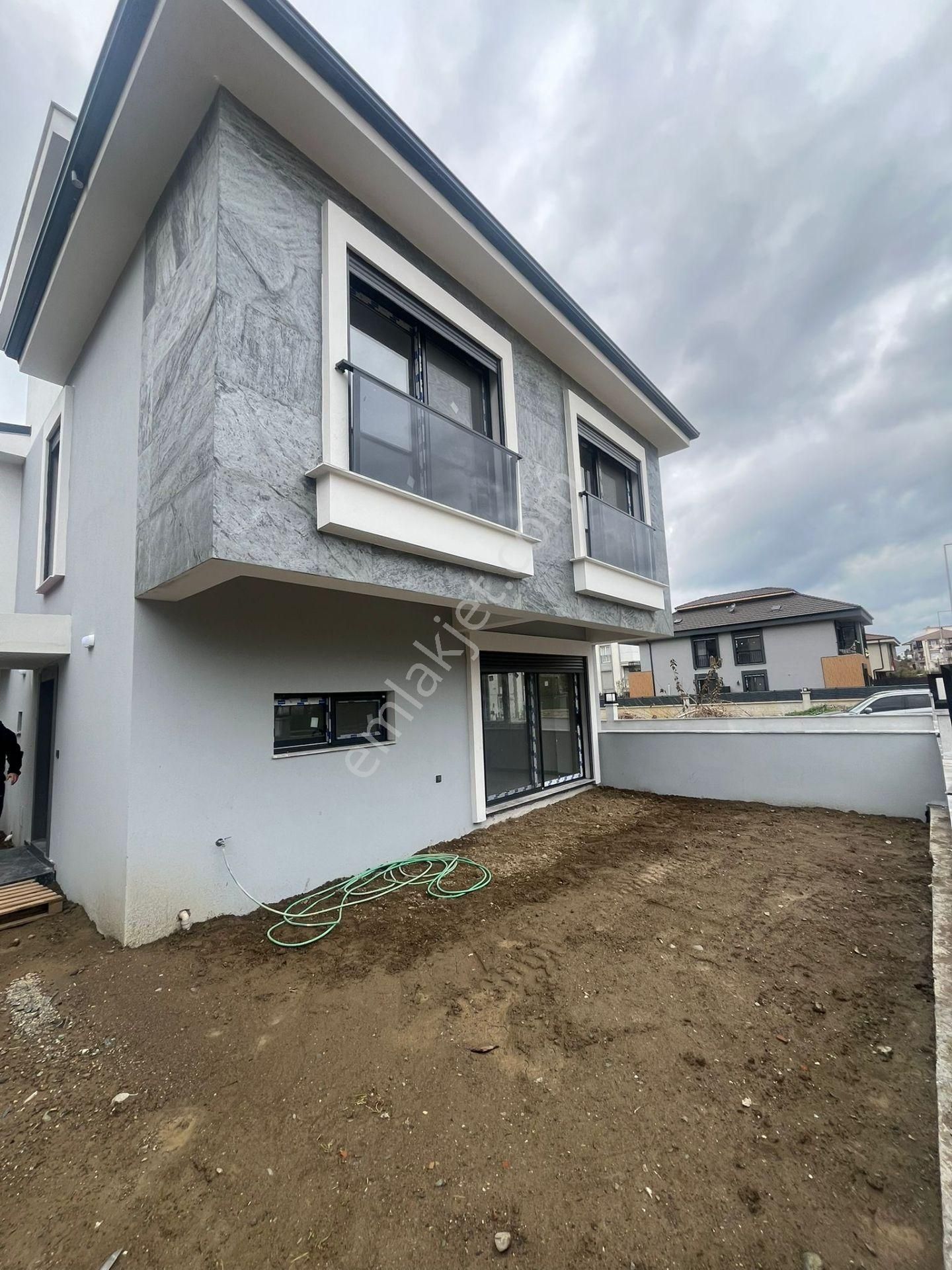 Seferihisar Merkezde Satılık İkiz Villa - Görsel 21