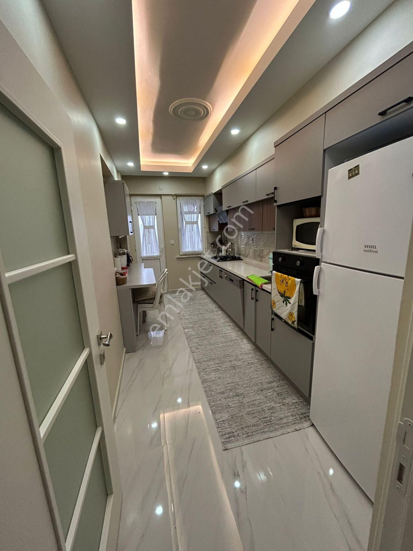 Esenyurt Mevlana Mahallesi 3+1 Tadilatlı - Görsel 3