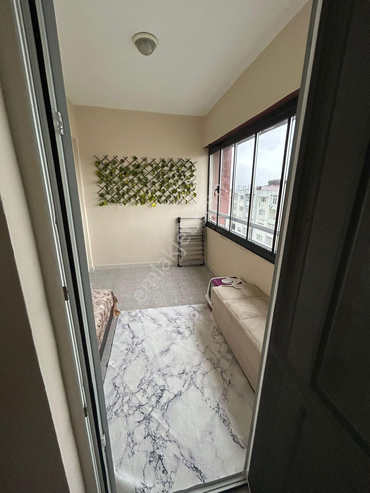 Esenyurt Mevlana Mahallesi 3+1 Tadilatlı - Görsel 10