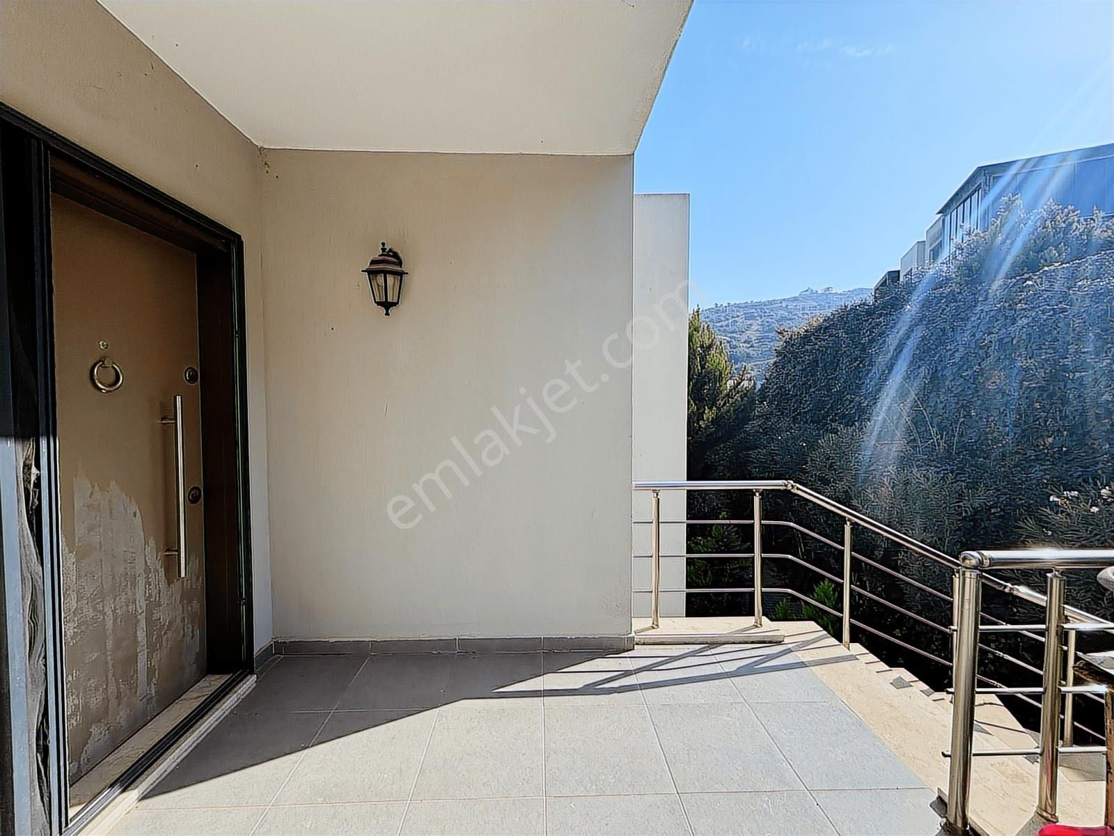 Milas Meşelik One Golf Site İçi Satılık 2+1 Üst Kat Daire - Görsel 11