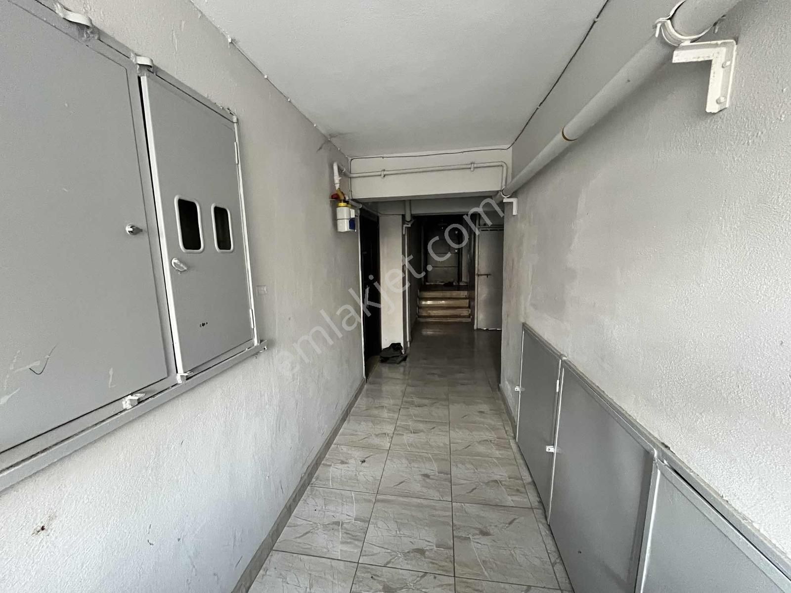 Doğanevler Mahallesi'nde 4+1 Satılık Fırsat Daire - Görsel 6