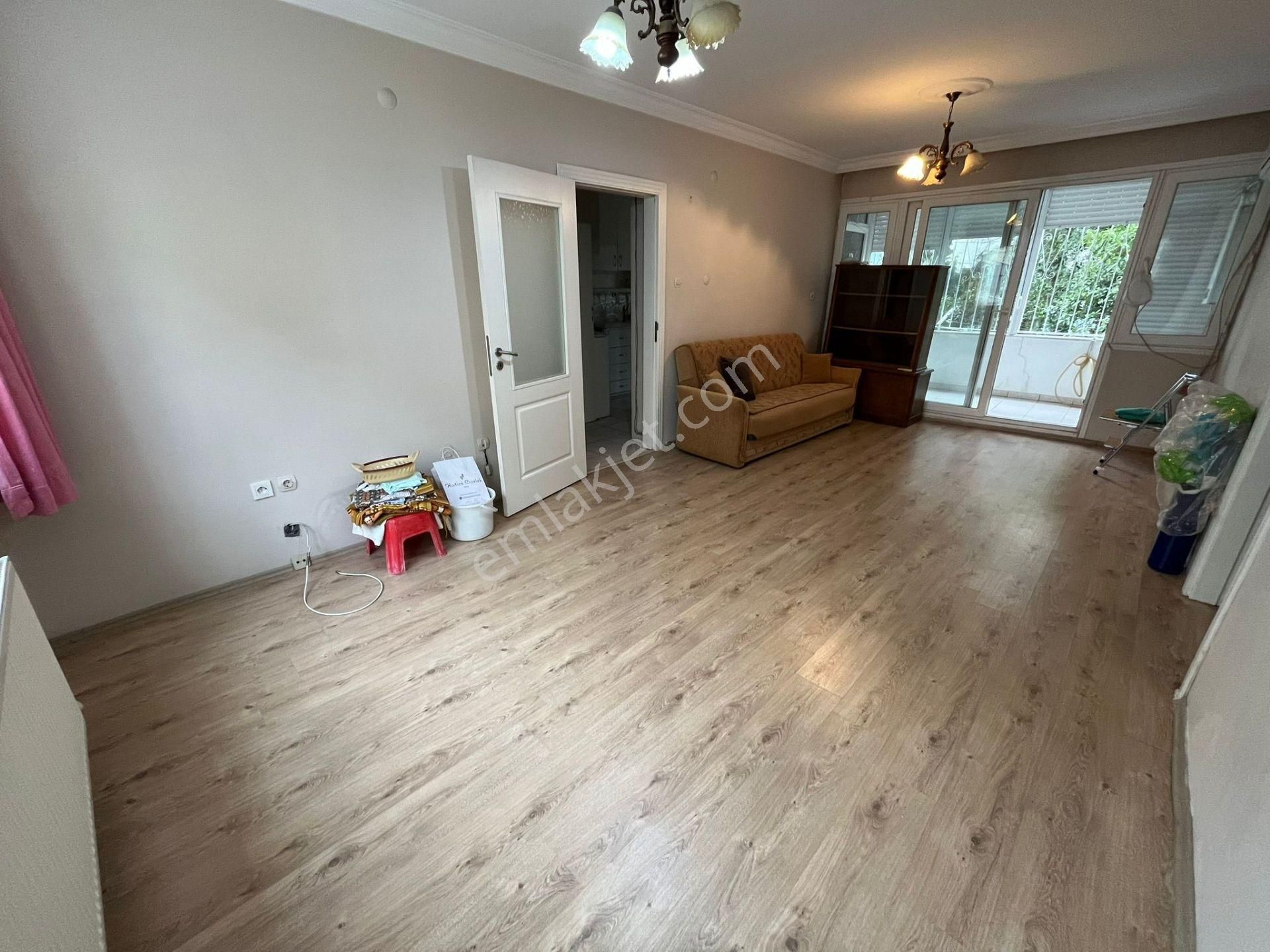 Asil'den Üçkuyularda 3+1 Bakımlı Doğalgazlı Daire