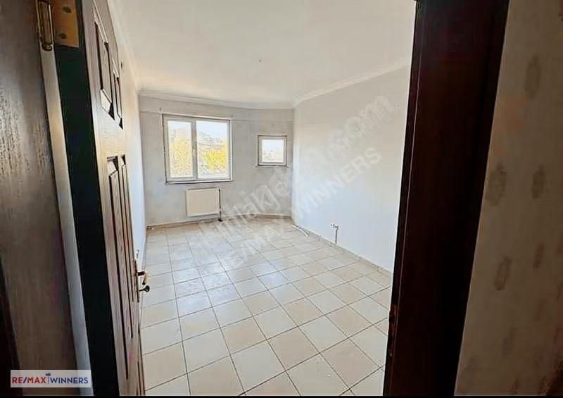 Konya Meramda Cadde Üzeri Satılık Büro - Görsel 4