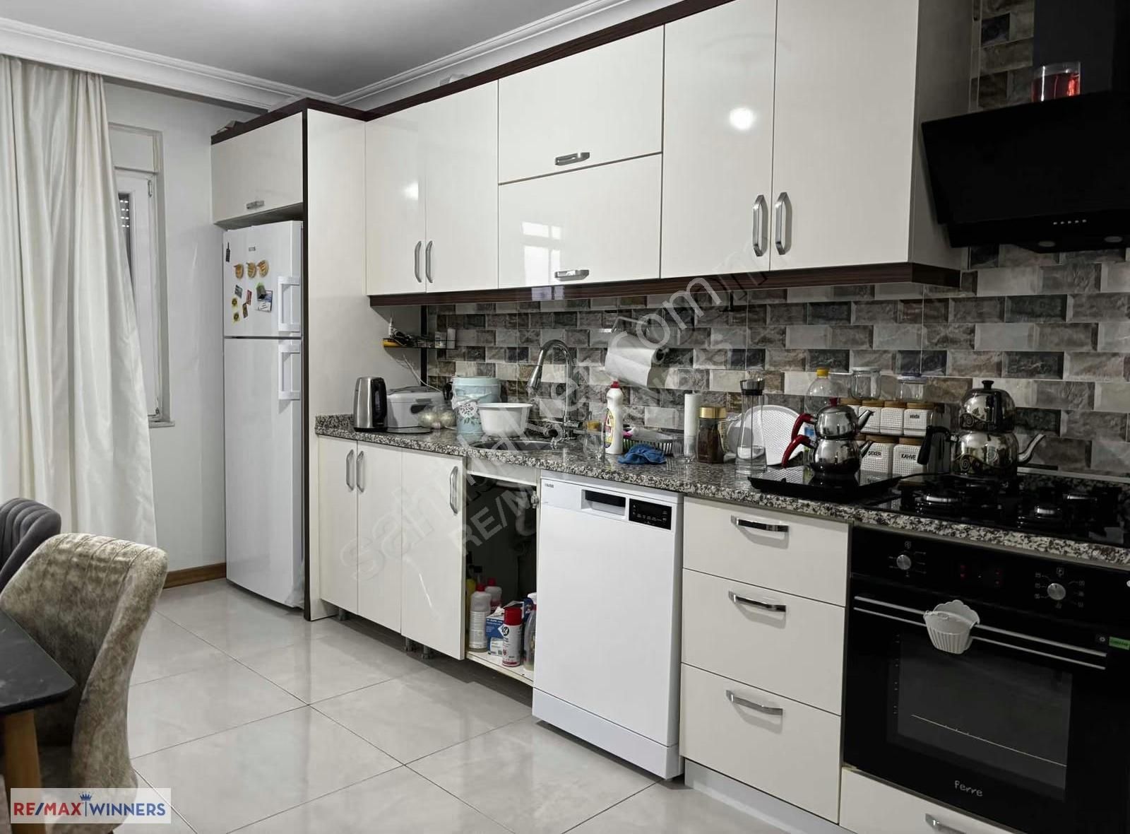 Fevziçakmak Da Site İçi Havuz Manzaralı Arakat 3+1 Daire - Görsel 21