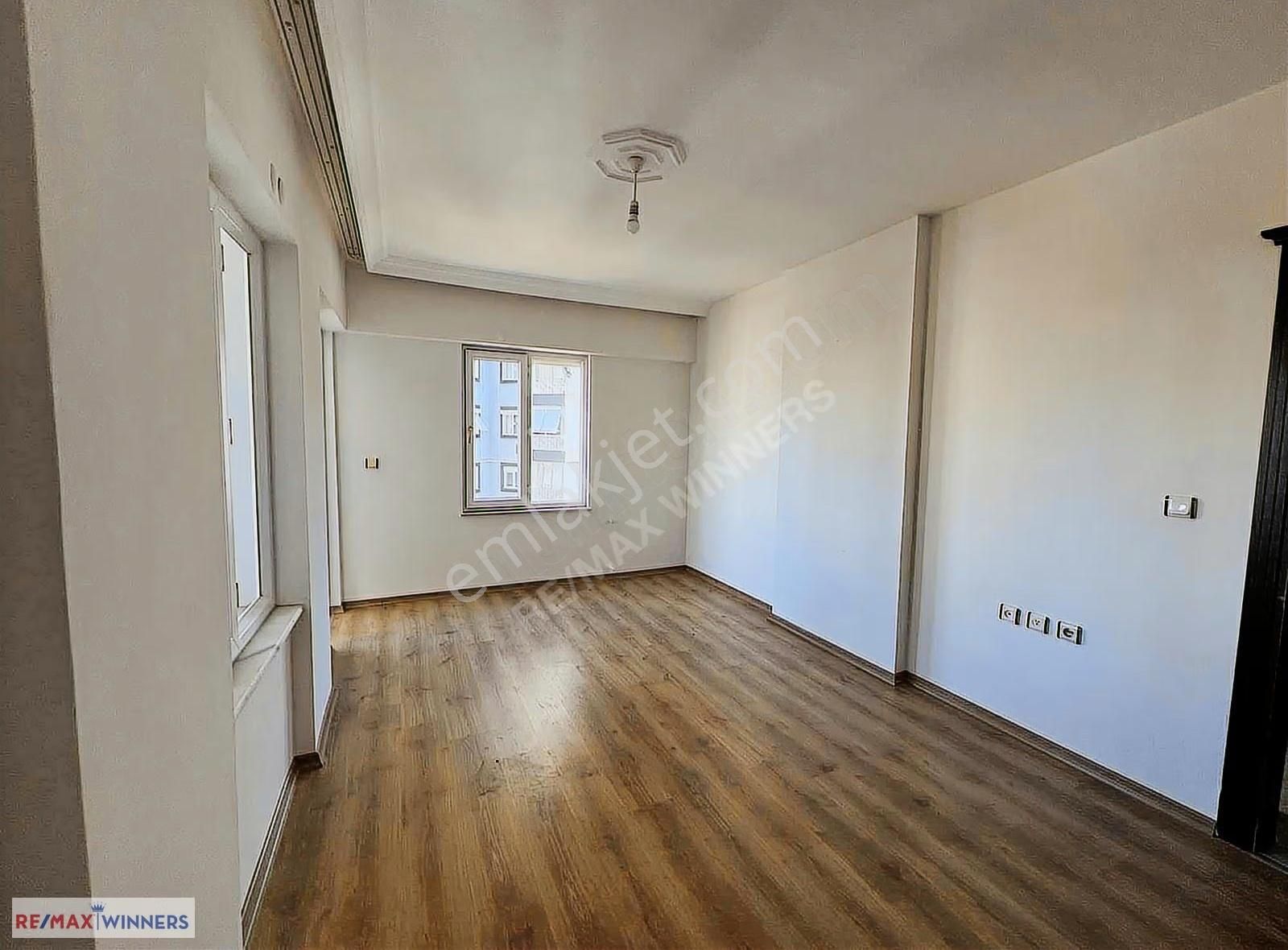 Uncalı Mahallesinde Doğalgazlı Arakat 3+1 Kiralık - Görsel 26
