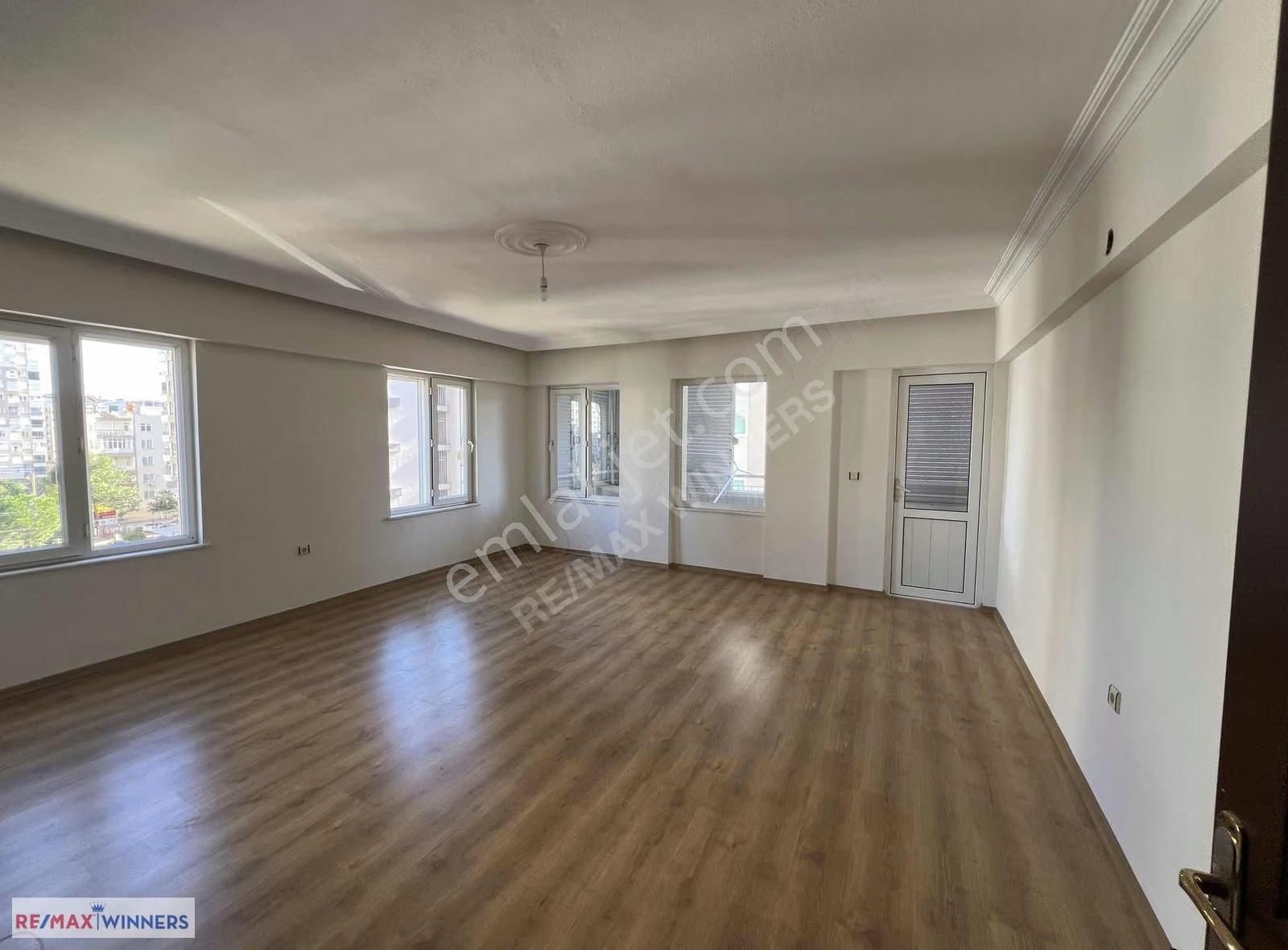 Uncalı Mahallesinde Doğalgazlı Arakat 3+1 Kiralık - Görsel 45