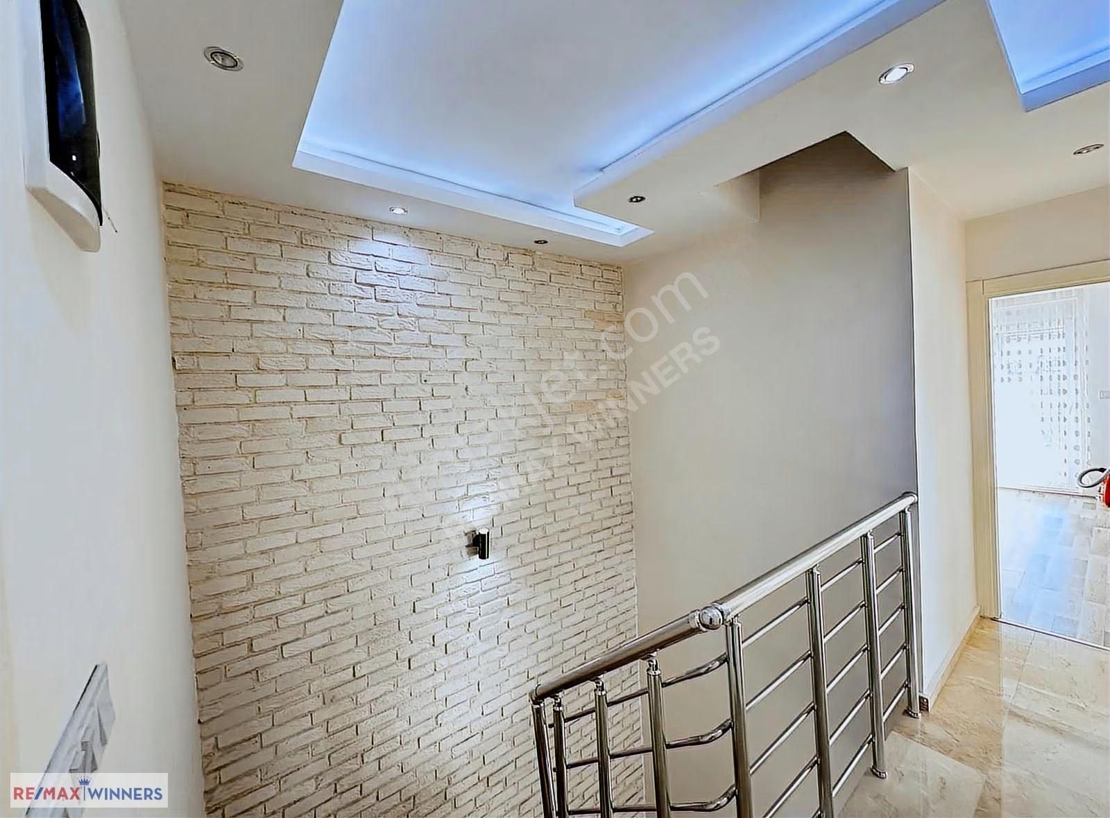 Bahçeli Eşyalı Villa - Görsel 44