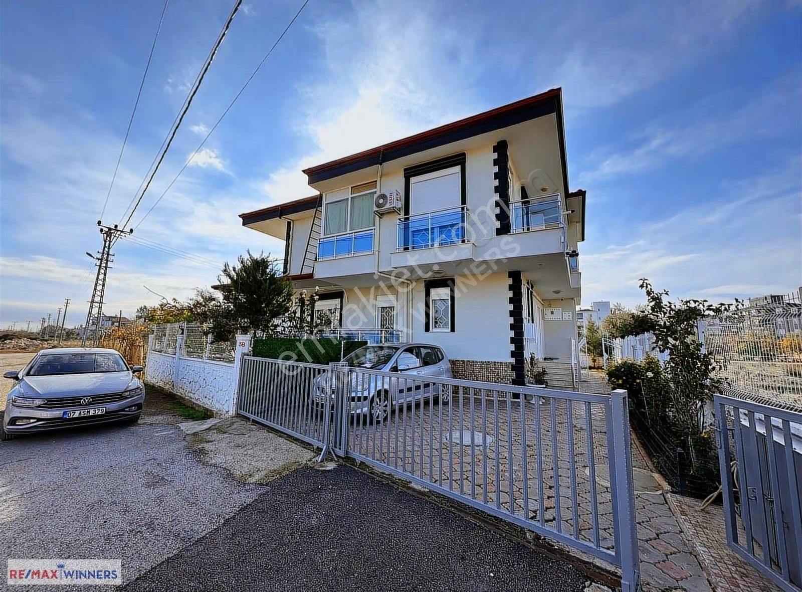 Bahçeli Eşyalı Villa - Görsel 8