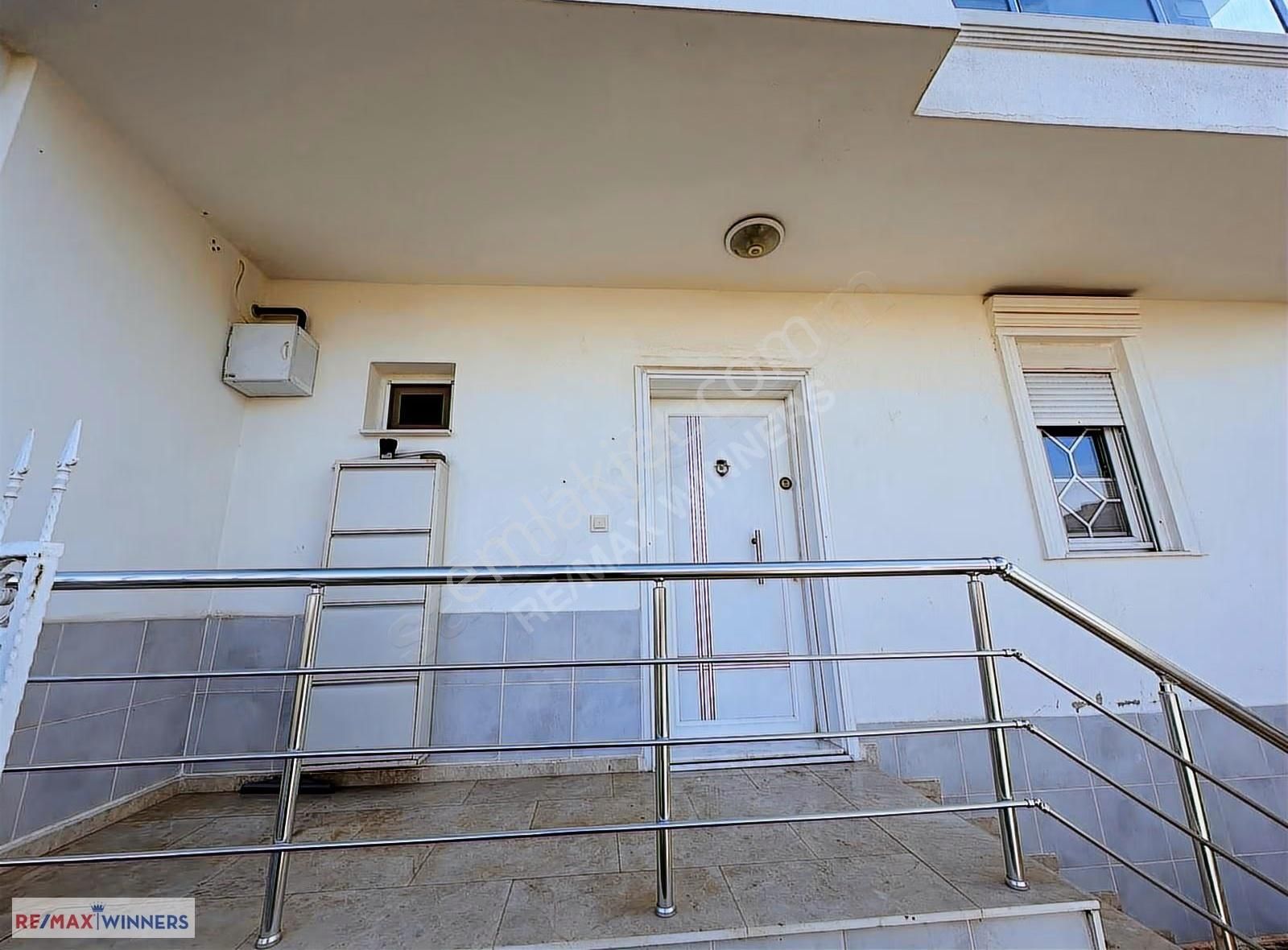 Bahçeli Eşyalı Villa - Görsel 14