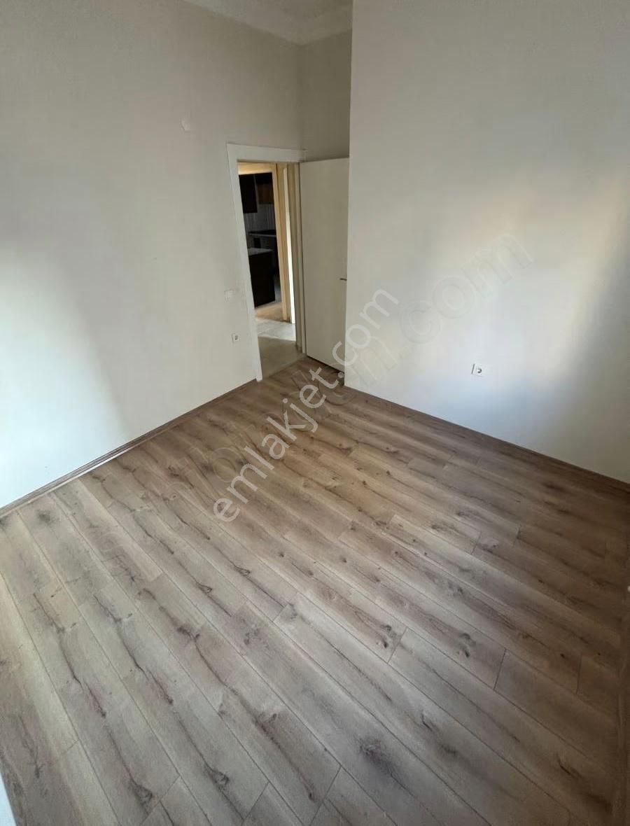 Güvenlik Mahallesinde Arakat Asansörlü Kiralık 2+1 Daire