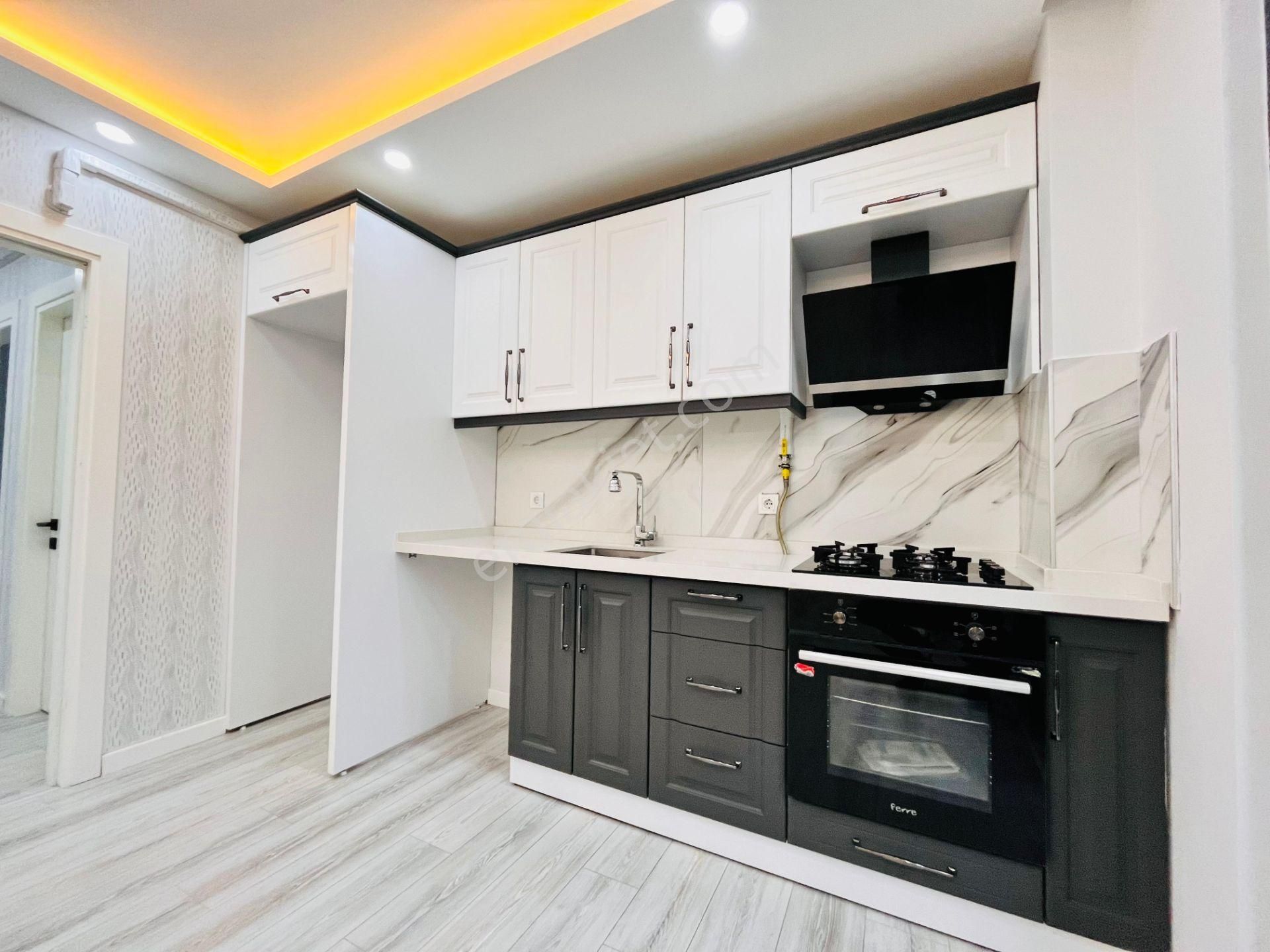 Parstan Altınkumda Kapalı Otoparklı Ön Cephe Doğalgazlı Lüks 2+1 - Görsel 11
