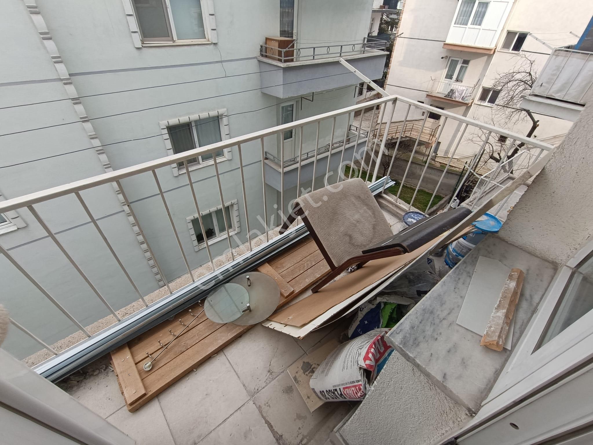 Sincan Mareşalda 3+1 Full Yapılı Ara Kat Ön Cephe Caddeye Trene Yakın Daire - Görsel 19