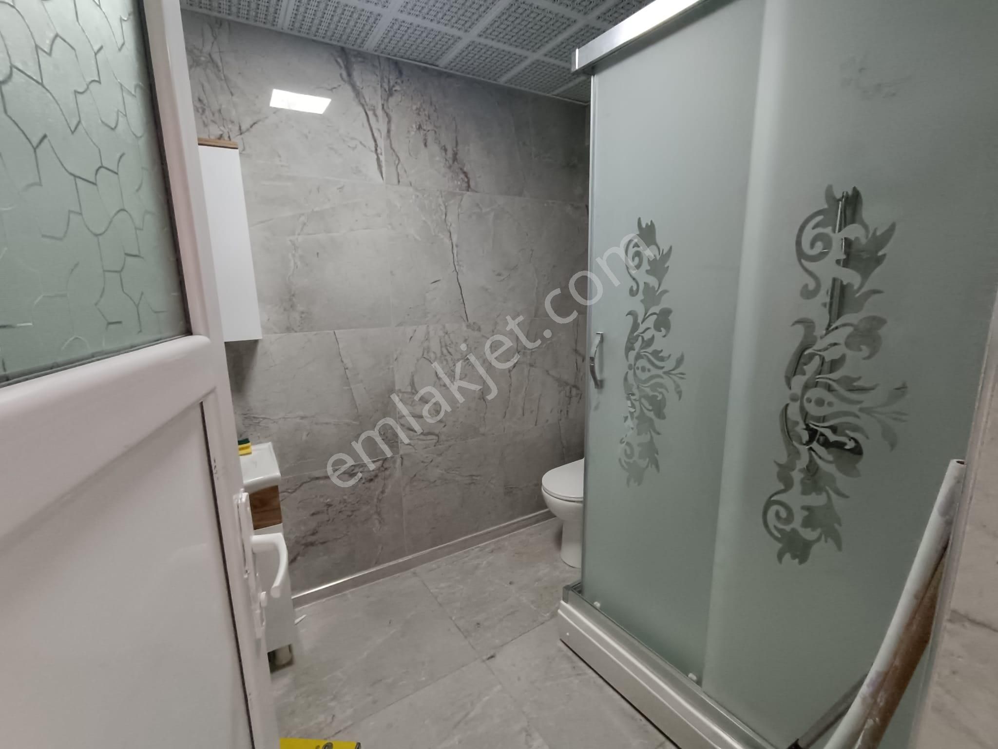 Sincan Mareşalda 3+1 Full Yapılı Ara Kat Ön Cephe Caddeye Trene Yakın Daire - Görsel 23