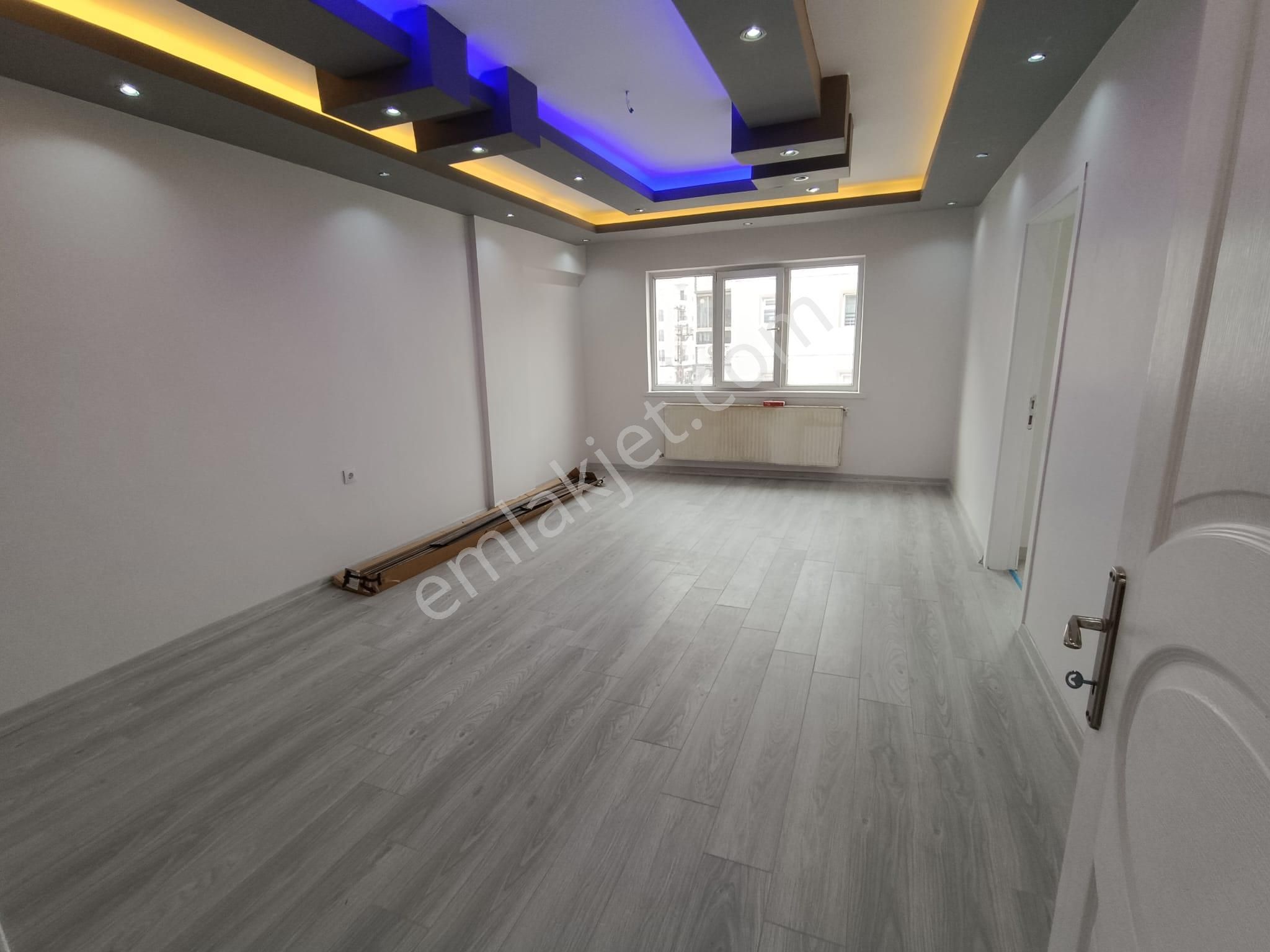 Sincan Mareşalda 3+1 Full Yapılı Ara Kat Ön Cephe Caddeye Trene Yakın Daire - Görsel 34