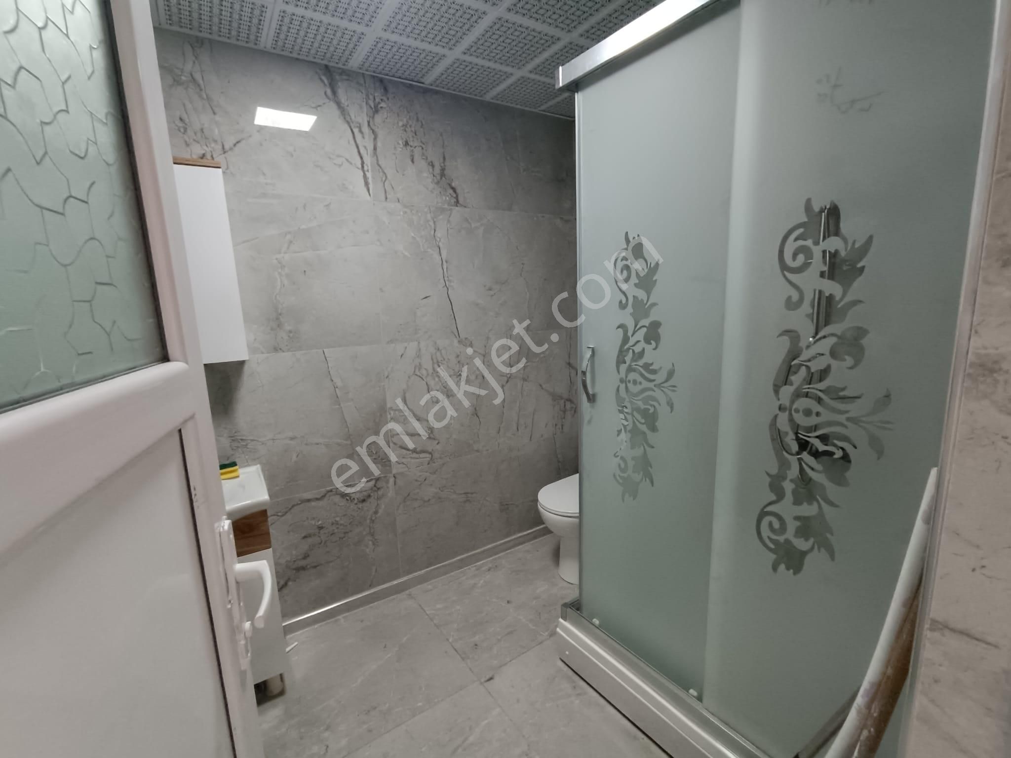 Sincan Mareşalda 3+1 Full Yapılı Ara Kat Ön Cephe Caddeye Trene Yakın Daire - Görsel 20