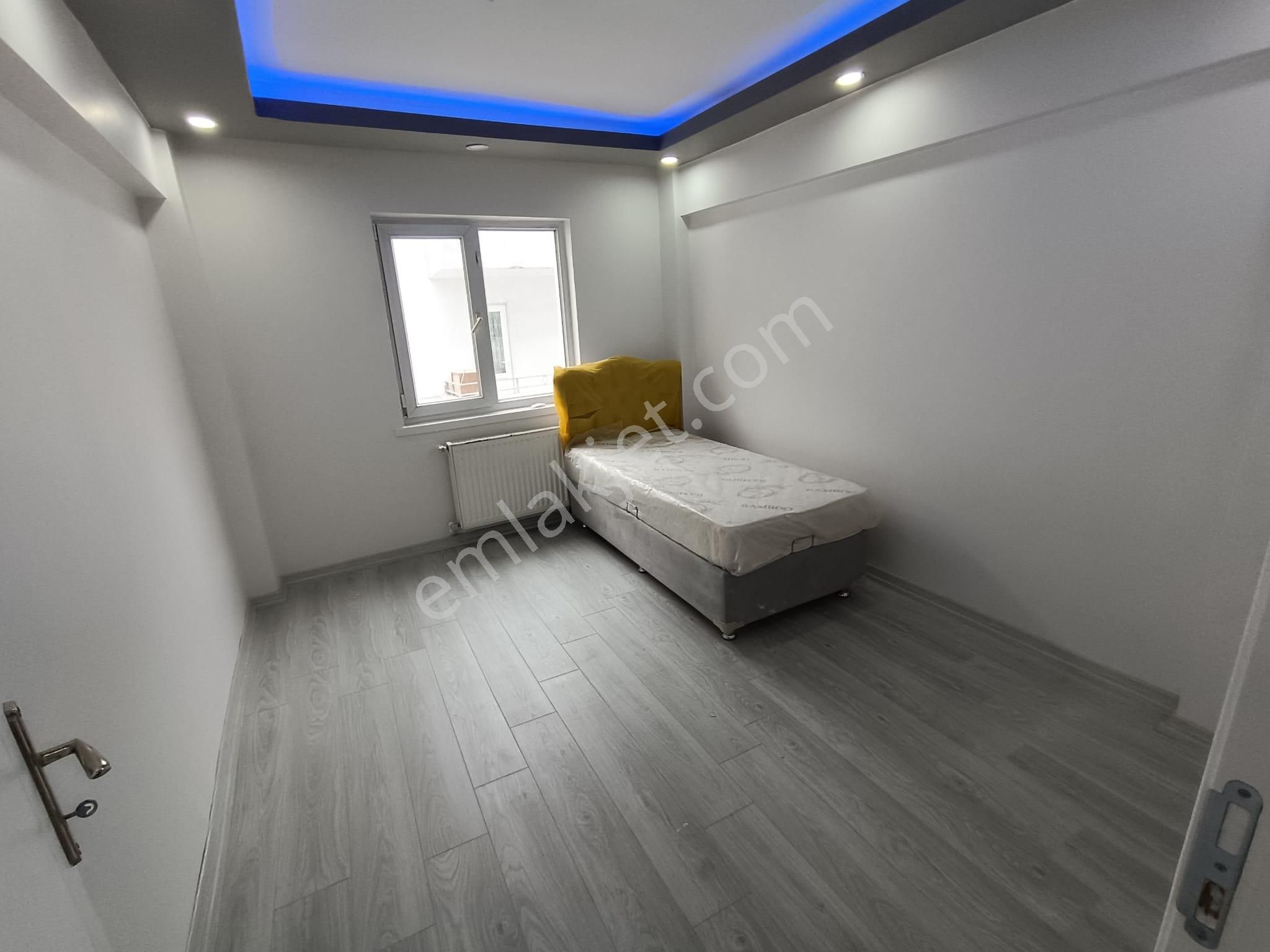 Sincan Mareşalda 3+1 Full Yapılı Ara Kat Ön Cephe Caddeye Trene Yakın Daire - Görsel 16