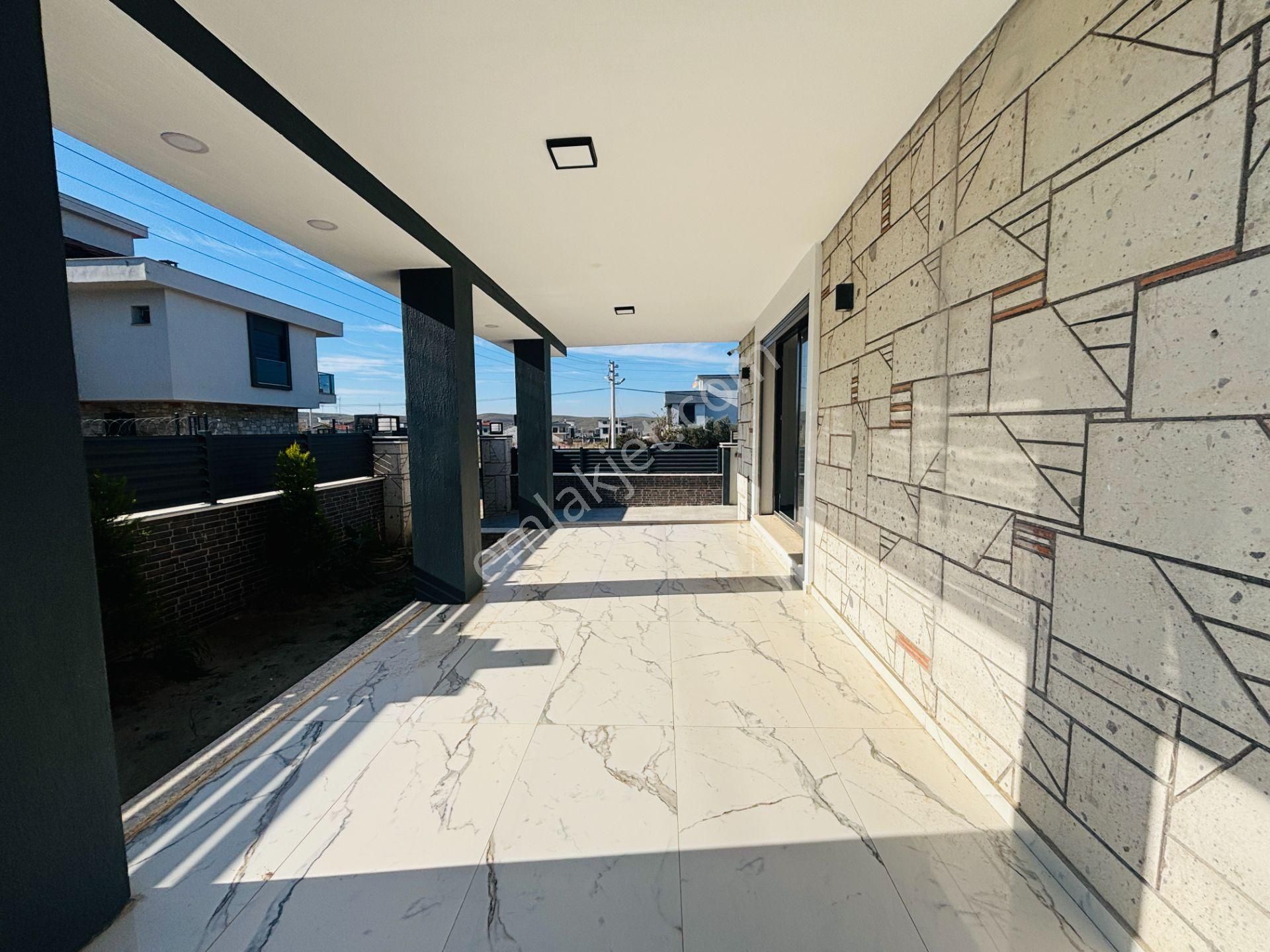 İzmir Seferihisar Düzce Mahallesi’nde Havuzlu Tek Müstakil Dubleks Villa - Görsel 12