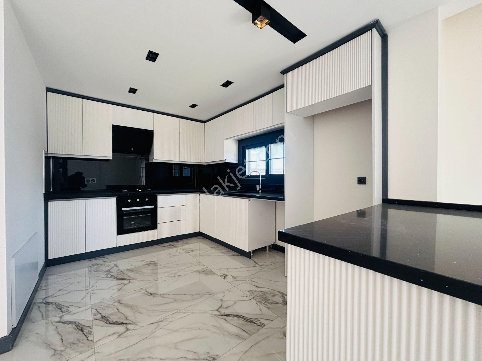 İzmir Seferihisar Düzce Mahallesi’nde Havuzlu Tek Müstakil Dubleks Villa - Görsel 18