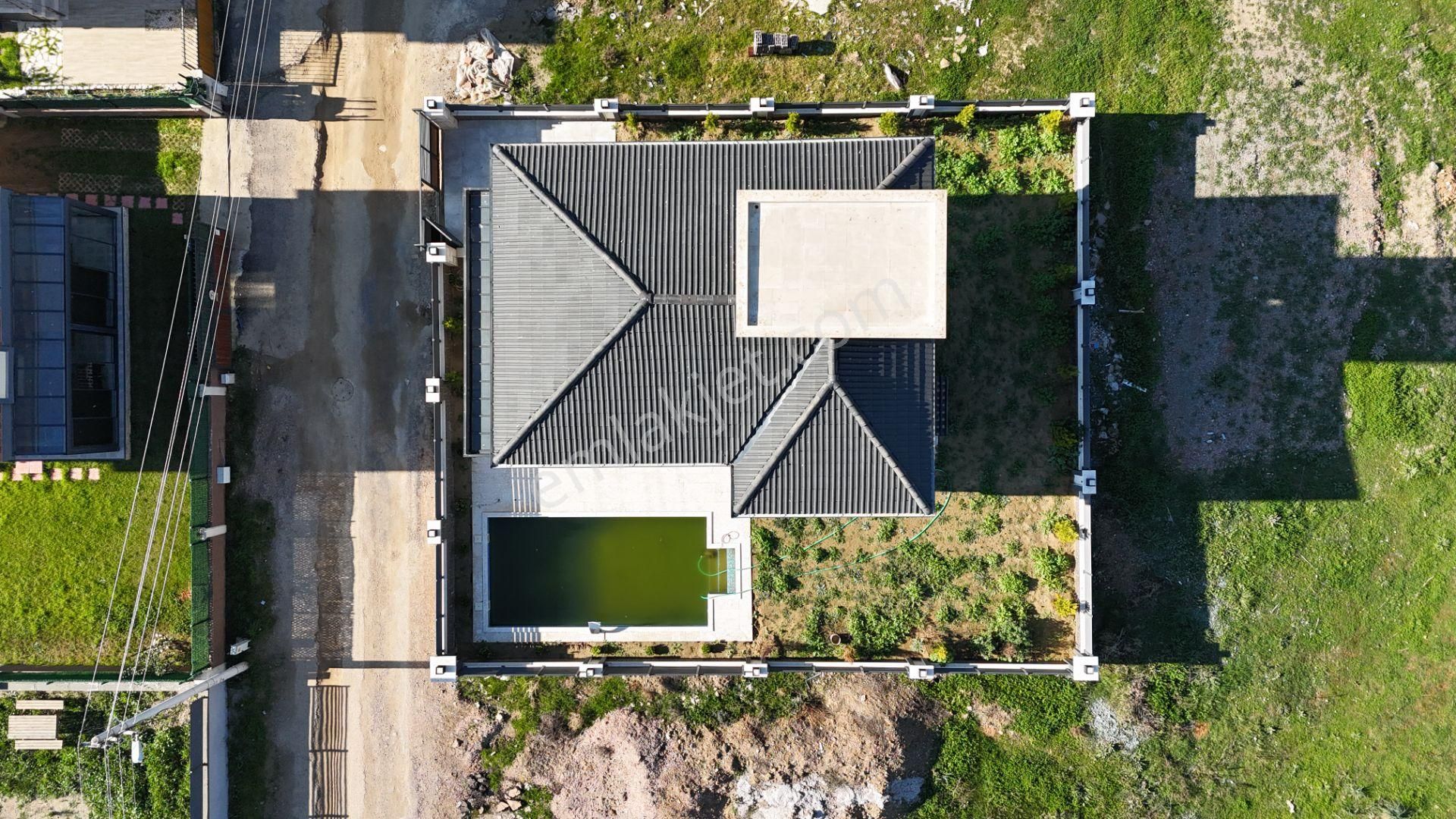 İzmir Seferihisar Düzce Mahallesi’nde Havuzlu Tek Müstakil Dubleks Villa - Görsel 33