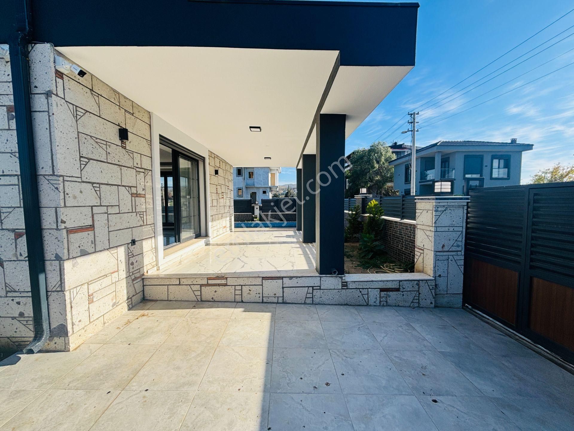 İzmir Seferihisar Düzce Mahallesi’nde Havuzlu Tek Müstakil Dubleks Villa - Görsel 9