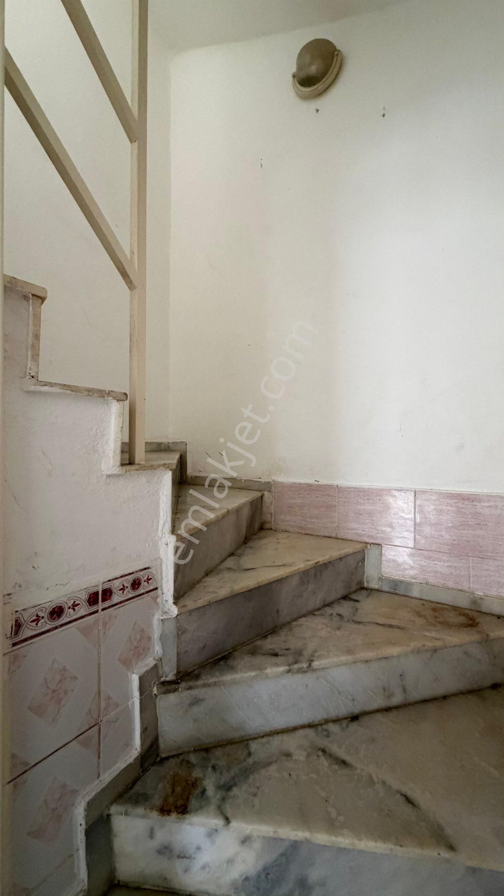 Aydın Kuşadası Güzelçamlıda Denize 350 Metre 4+1 Bahçeli Villa - Görsel 39