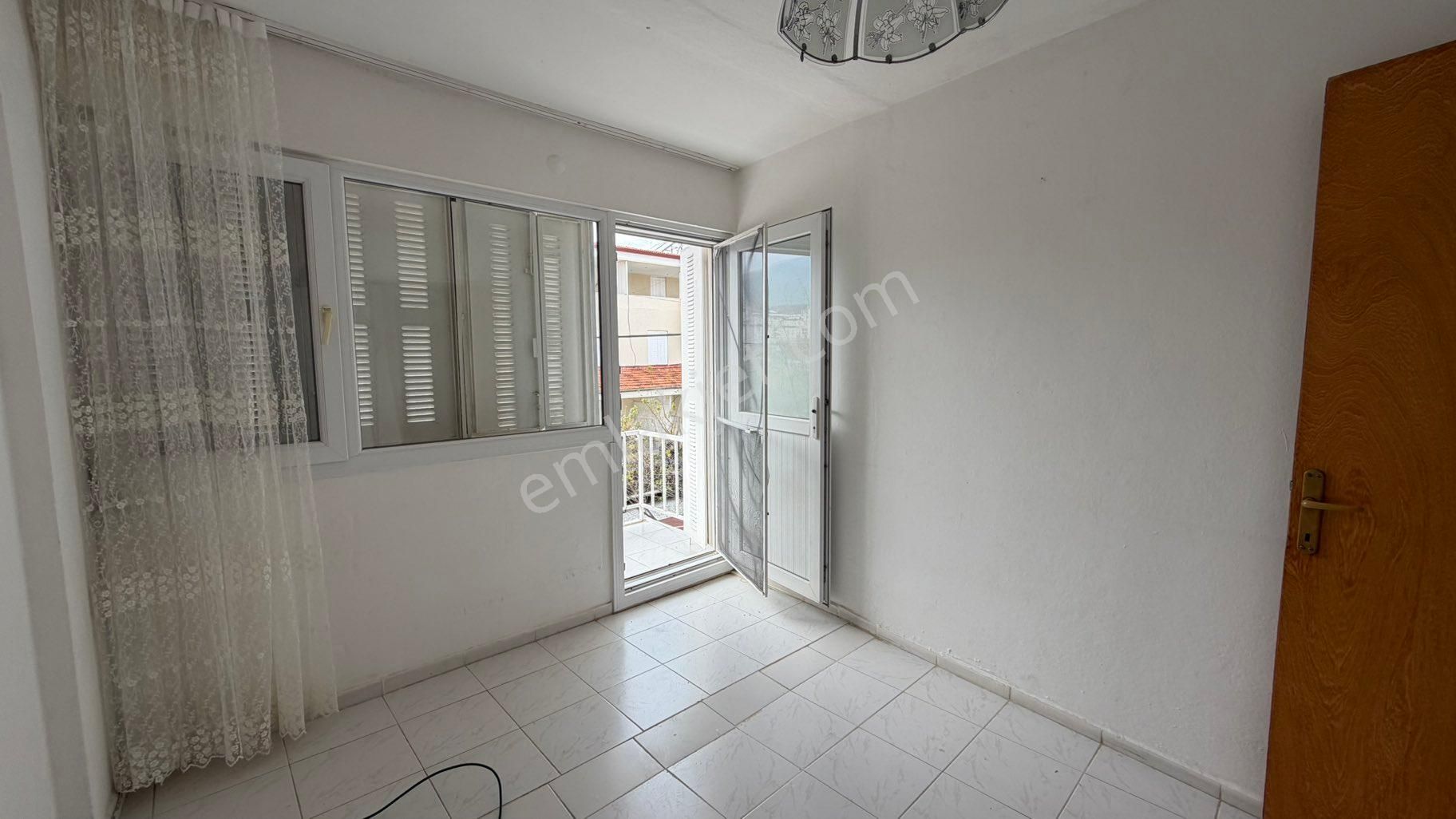 Aydın Kuşadası Güzelçamlıda Denize 350 Metre 4+1 Bahçeli Villa - Görsel 21