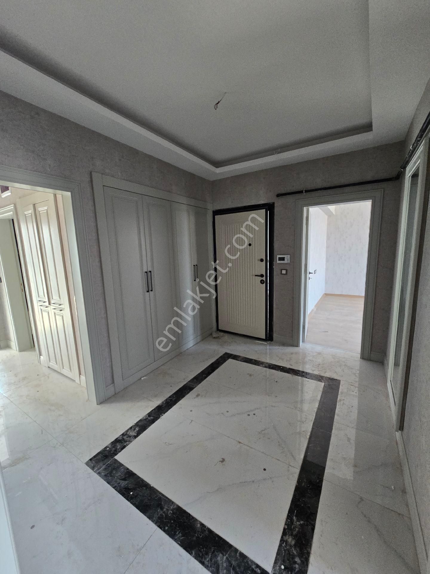 Meram Ahmet Özcan Caddesi Üzeri Site İçi Lüx Son Kat 3+1 Dairemiz Satılık - Görsel 3